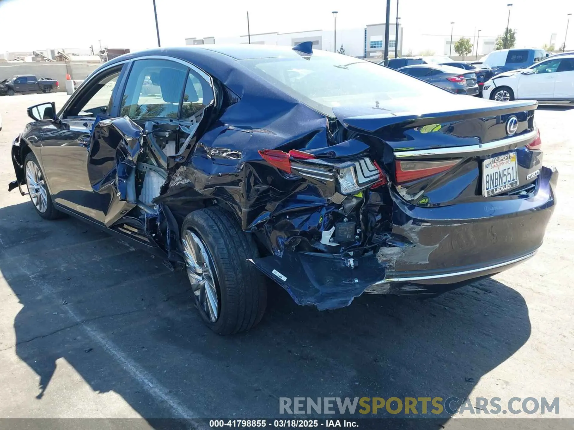 3 fotografías del automóvil dañado JTHB21B19K2041120 LEXUS ES 300H 2019