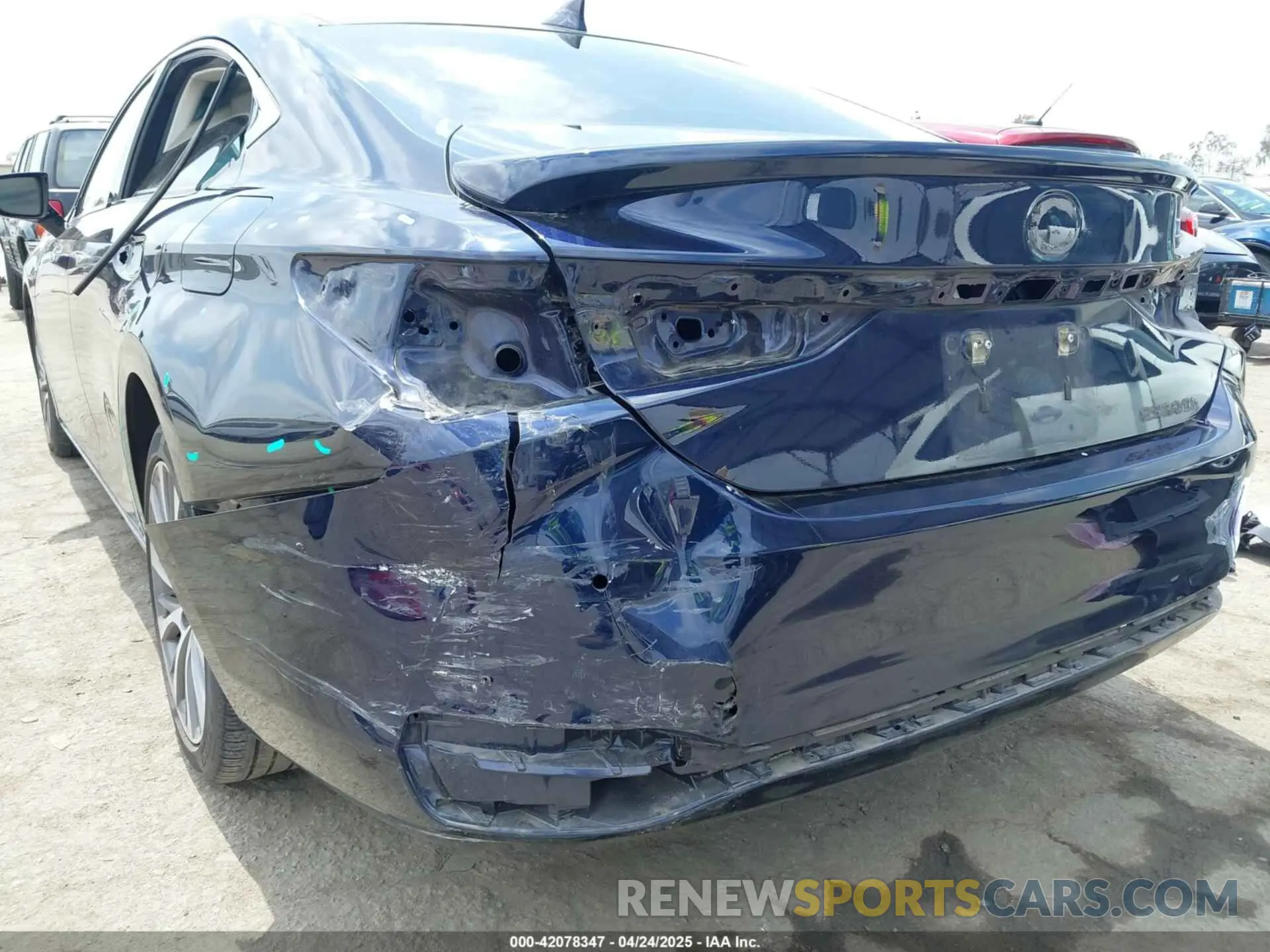 19 fotografías del automóvil dañado 58AD21B10LU007636 LEXUS ES 300H 2020