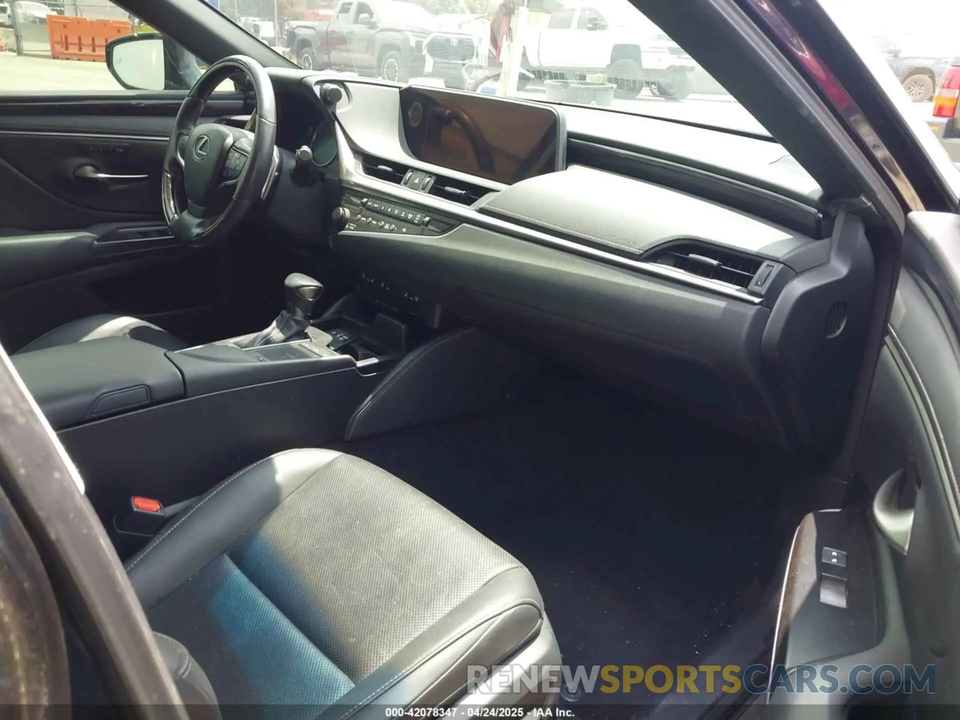 5 fotografías del automóvil dañado 58AD21B10LU007636 LEXUS ES 300H 2020