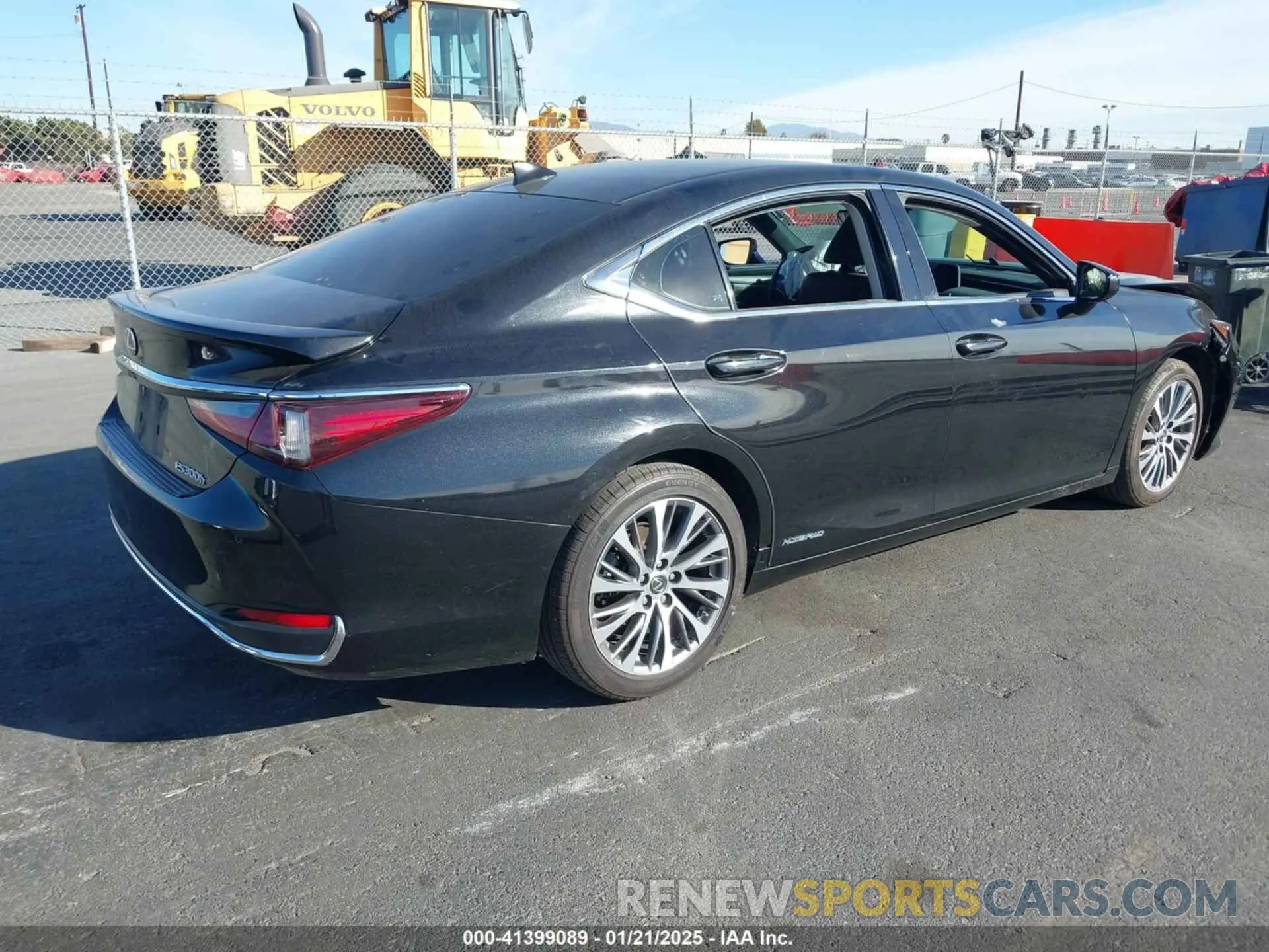 4 fotografías del automóvil dañado 58AD21B15LU005820 LEXUS ES 300H 2020