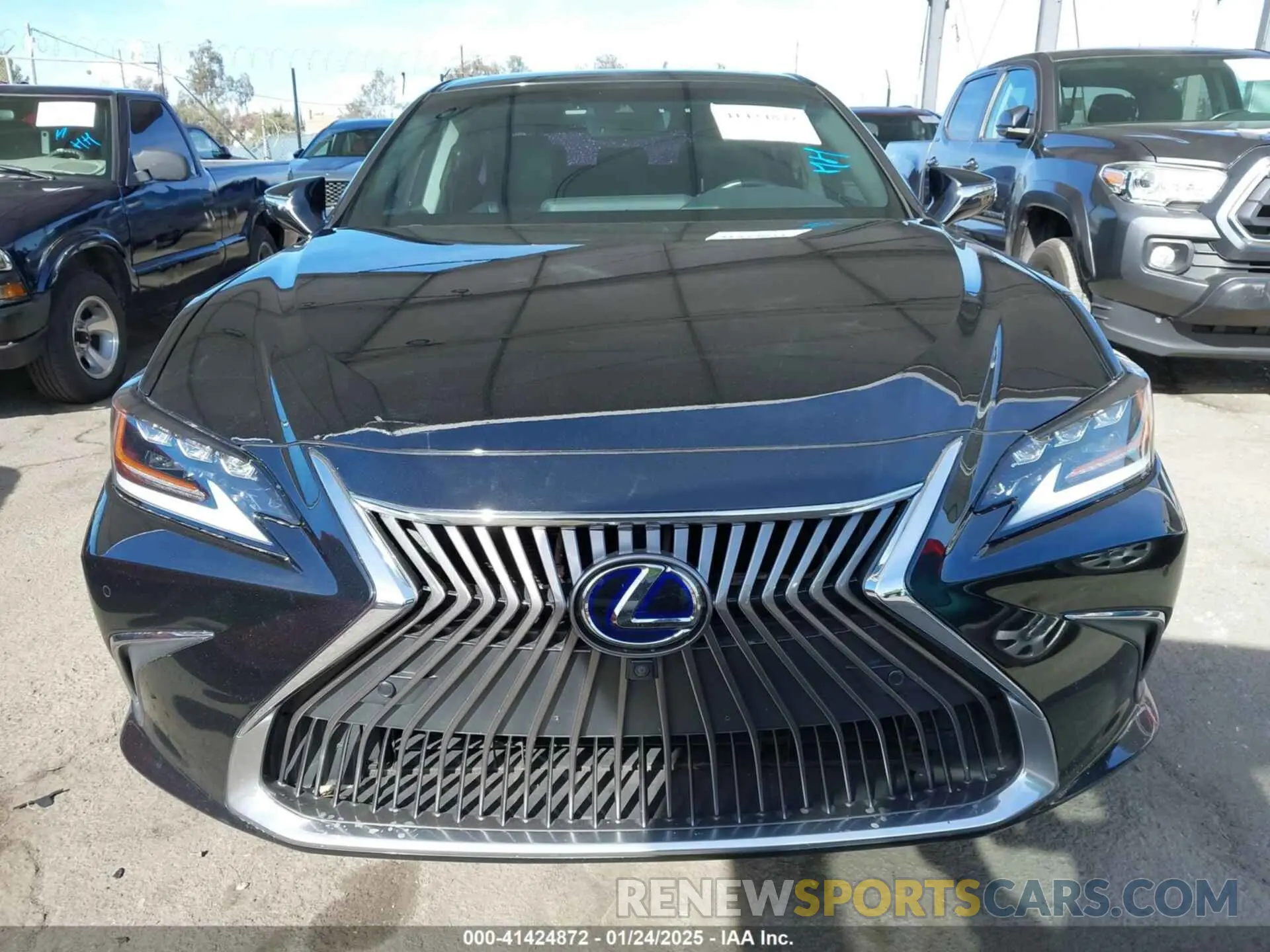 12 fotografías del automóvil dañado 58AE21B17LU012367 LEXUS ES 300H 2020