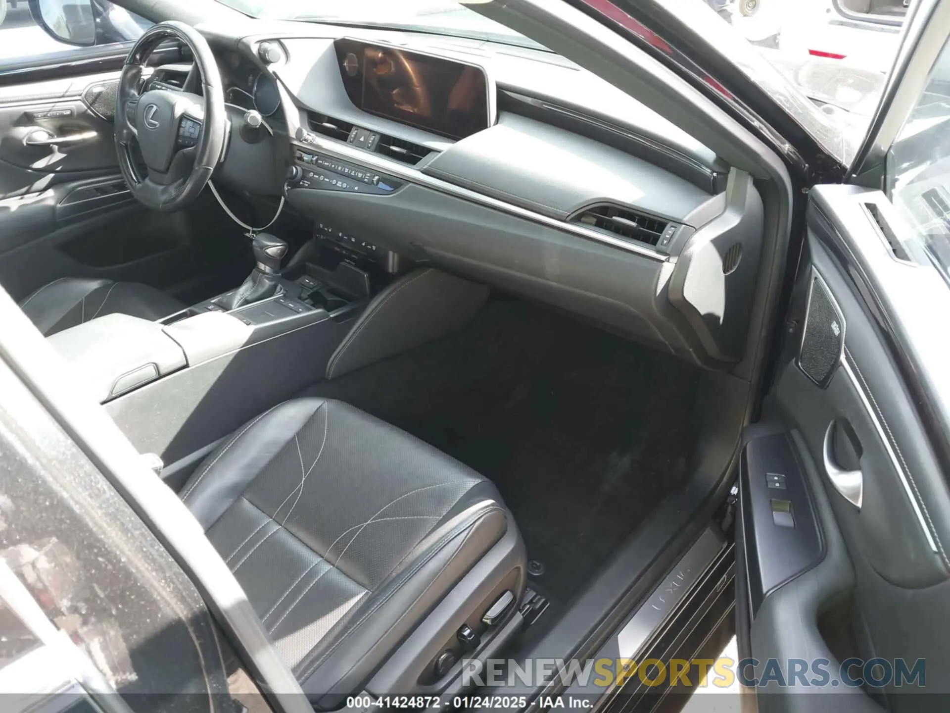5 fotografías del automóvil dañado 58AE21B17LU012367 LEXUS ES 300H 2020