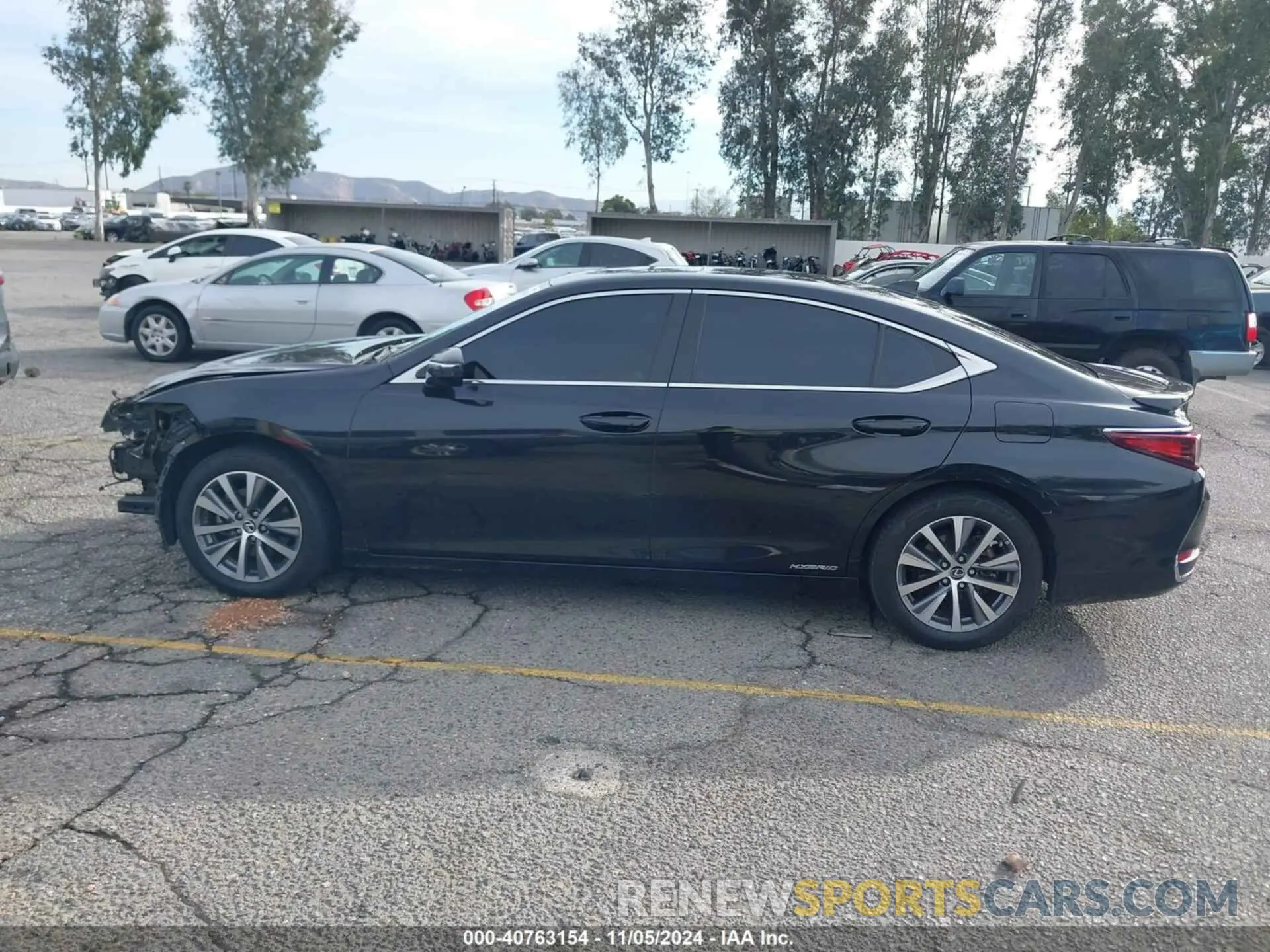 15 fotografías del automóvil dañado 58ACA1C16MU009695 LEXUS ES 300H 2021