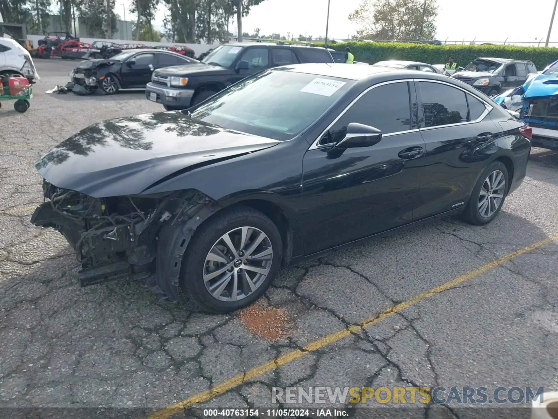2 fotografías del automóvil dañado 58ACA1C16MU009695 LEXUS ES 300H 2021