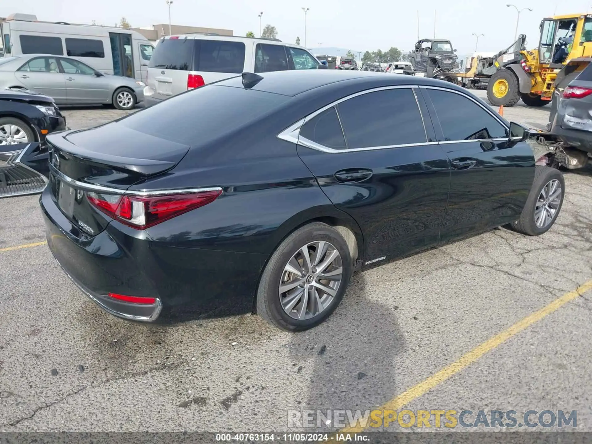 4 fotografías del automóvil dañado 58ACA1C16MU009695 LEXUS ES 300H 2021