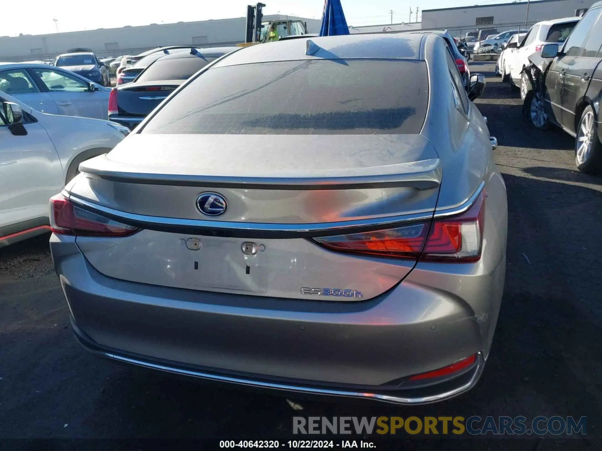 17 fotografías del automóvil dañado 58ADA1C12MU001260 LEXUS ES 300H 2021