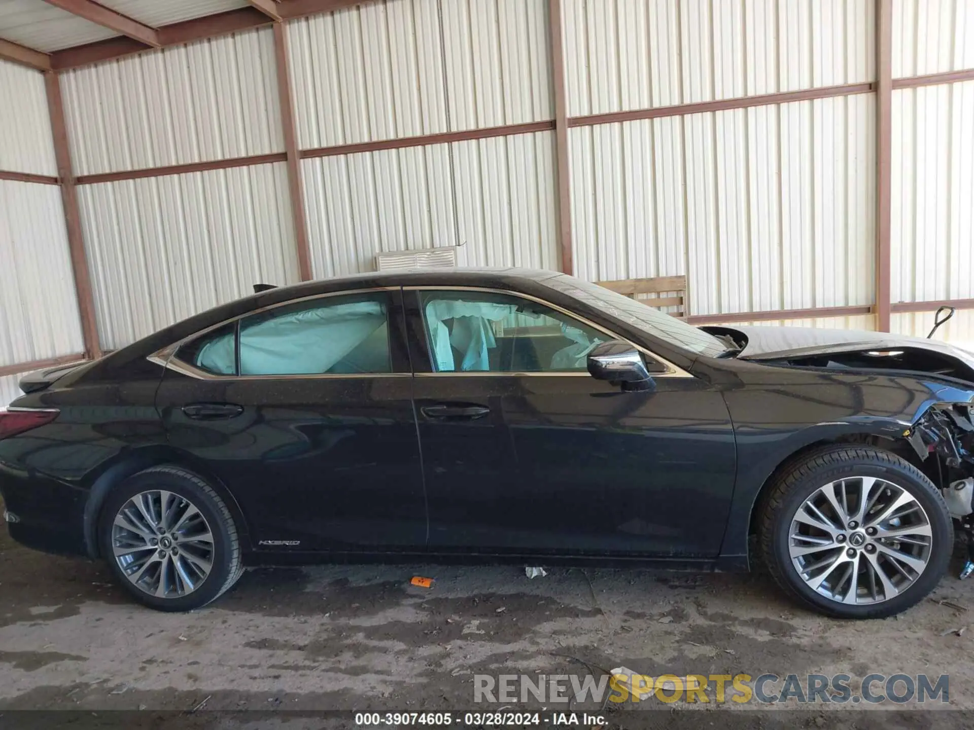 13 fotografías del automóvil dañado 58ADA1C12MU001940 LEXUS ES 300H 2021