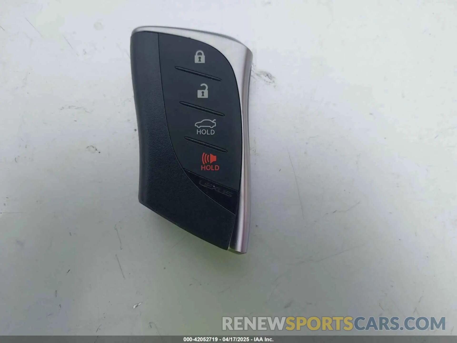 11 fotografías del automóvil dañado 58ADA1C19MU012790 LEXUS ES 300H 2021