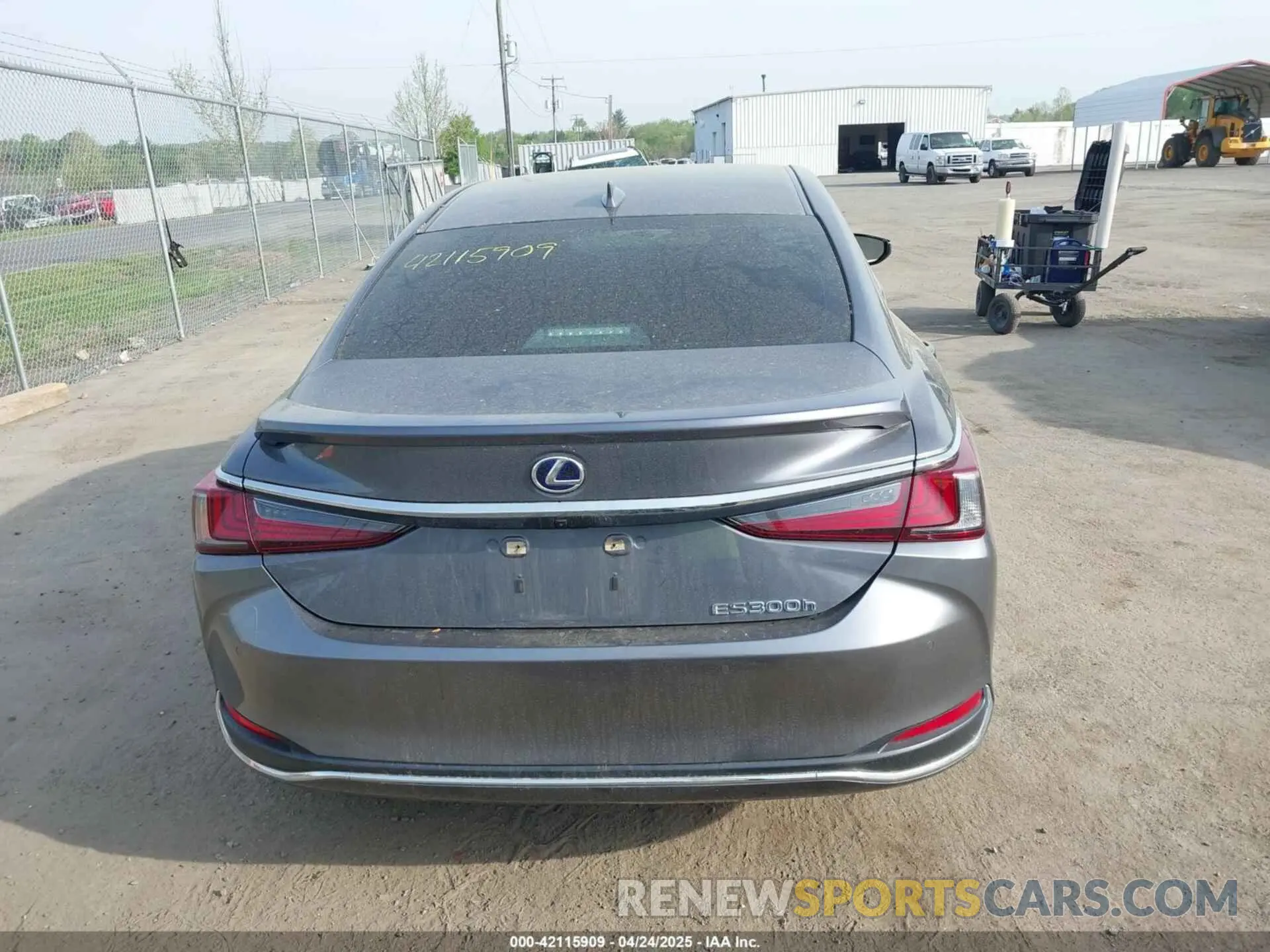 16 fotografías del automóvil dañado 58AEA1C13MU005774 LEXUS ES 300H 2021