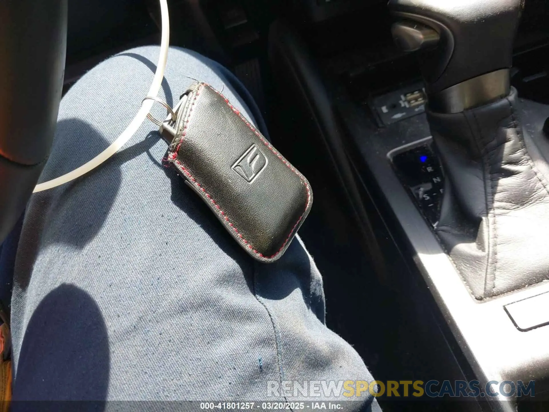 11 fotografías del automóvil dañado 58ADA1C10NU021816 LEXUS ES 300H 2022