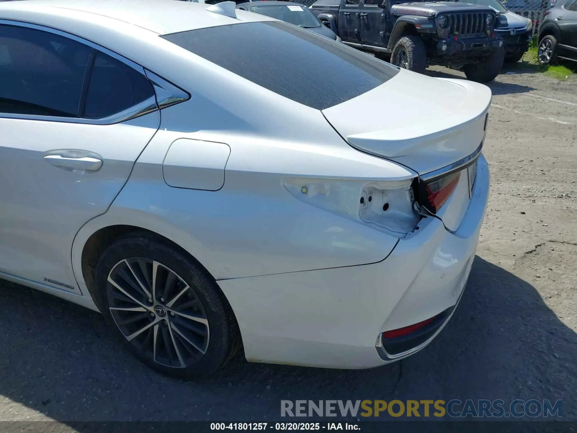 6 fotografías del automóvil dañado 58ADA1C10NU021816 LEXUS ES 300H 2022