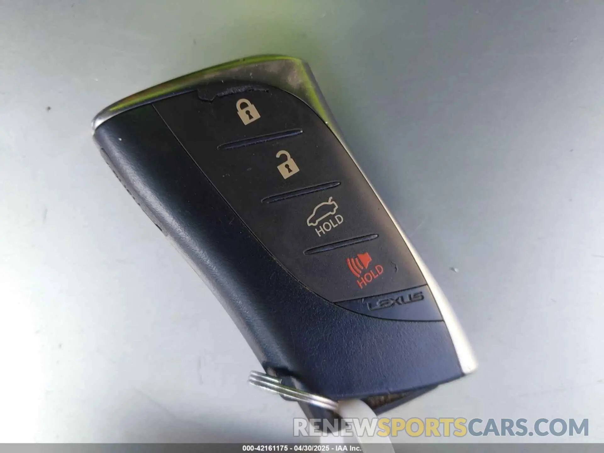 11 fotografías del automóvil dañado 58ADA1C13NU013399 LEXUS ES 300H 2022