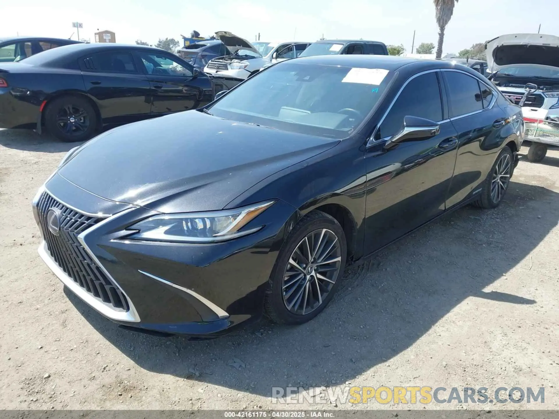 2 fotografías del automóvil dañado 58ADA1C13NU013399 LEXUS ES 300H 2022