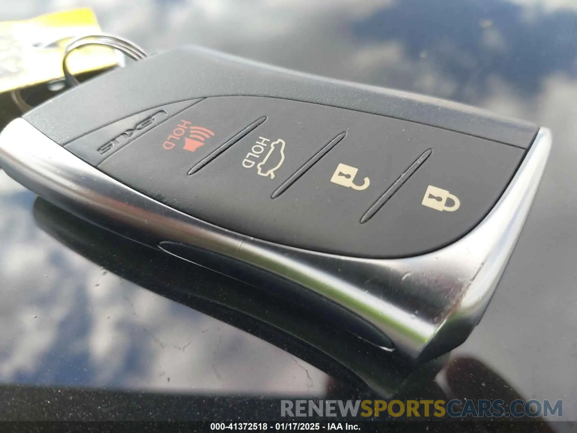 11 fotografías del automóvil dañado 58ADA1C15NU013551 LEXUS ES 300H 2022
