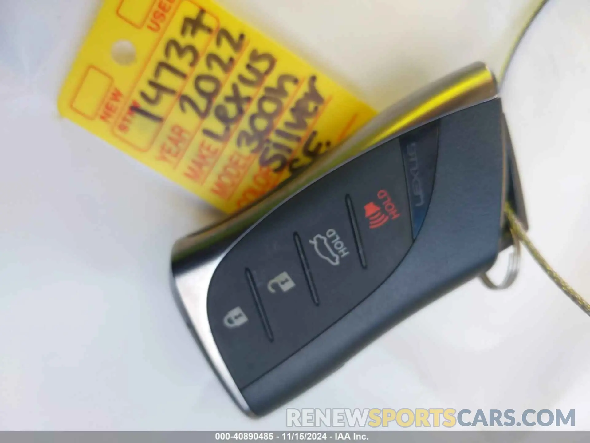 11 fotografías del automóvil dañado 58ADA1C15NU016353 LEXUS ES 300H 2022