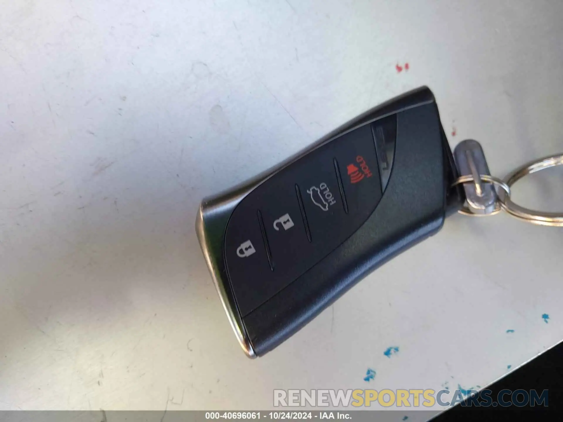 11 fotografías del automóvil dañado 58ADA1C19NU015321 LEXUS ES 300H 2022