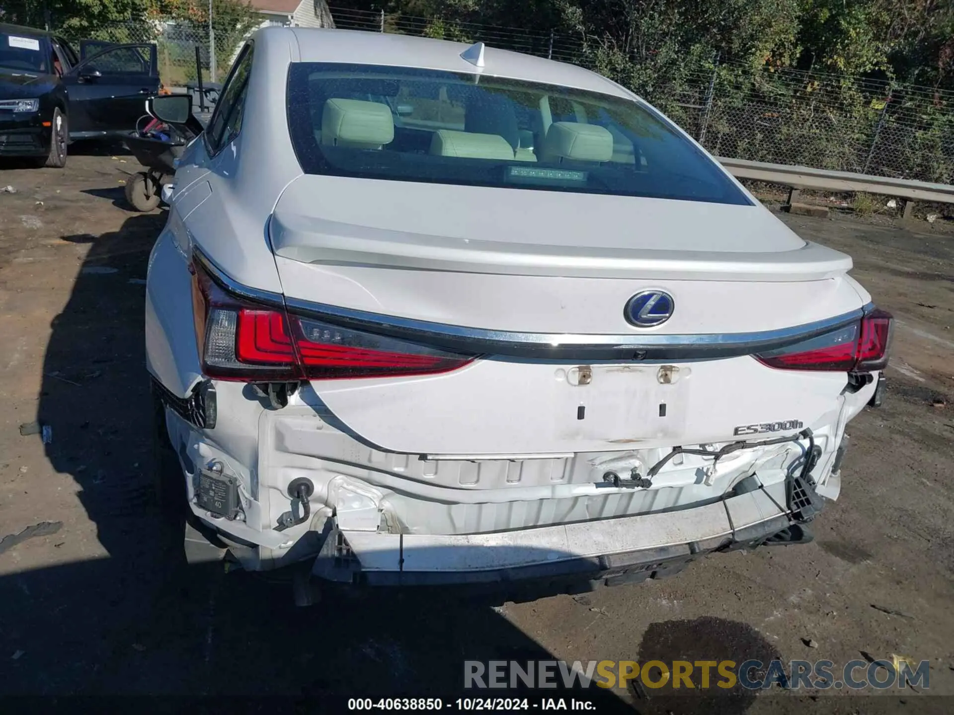 16 fotografías del automóvil dañado 58ADA1C1XNU017546 LEXUS ES 300H 2022