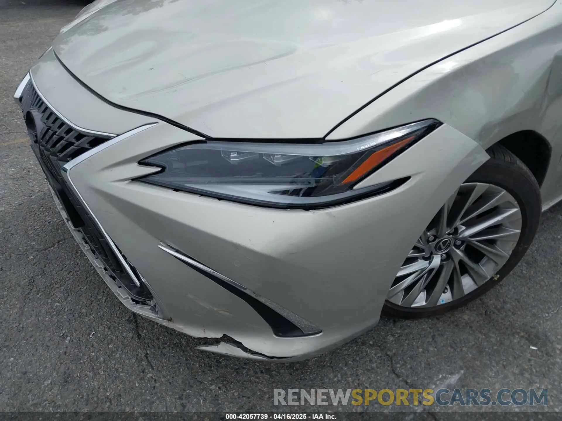 16 fotografías del automóvil dañado 58AEA1C13NU014248 LEXUS ES 300H 2022