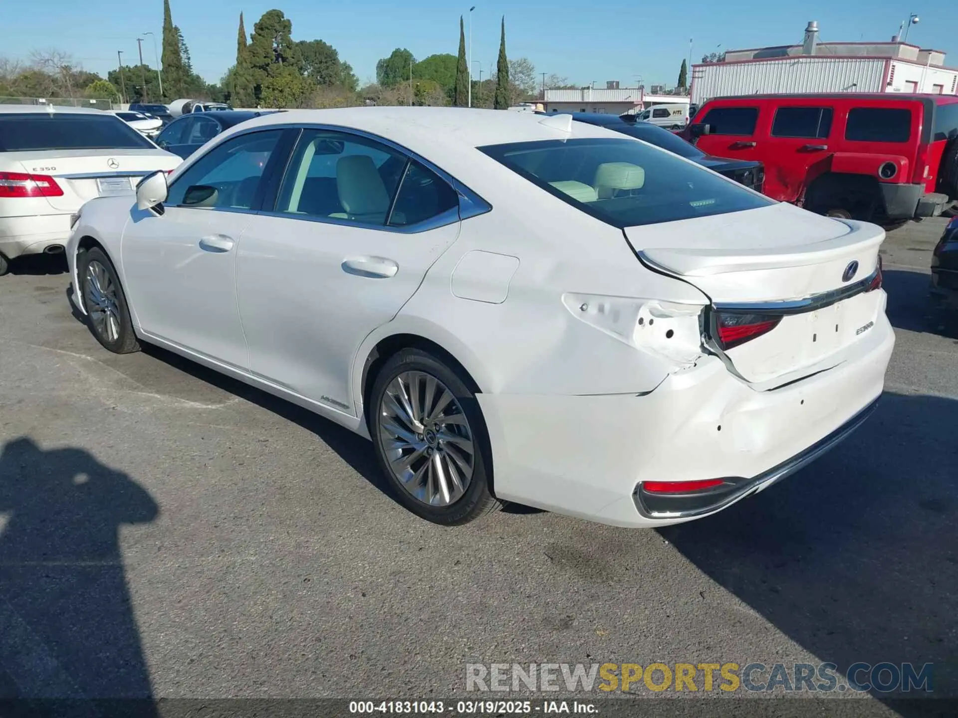 3 fotografías del automóvil dañado 58AEA1C14NU021371 LEXUS ES 300H 2022
