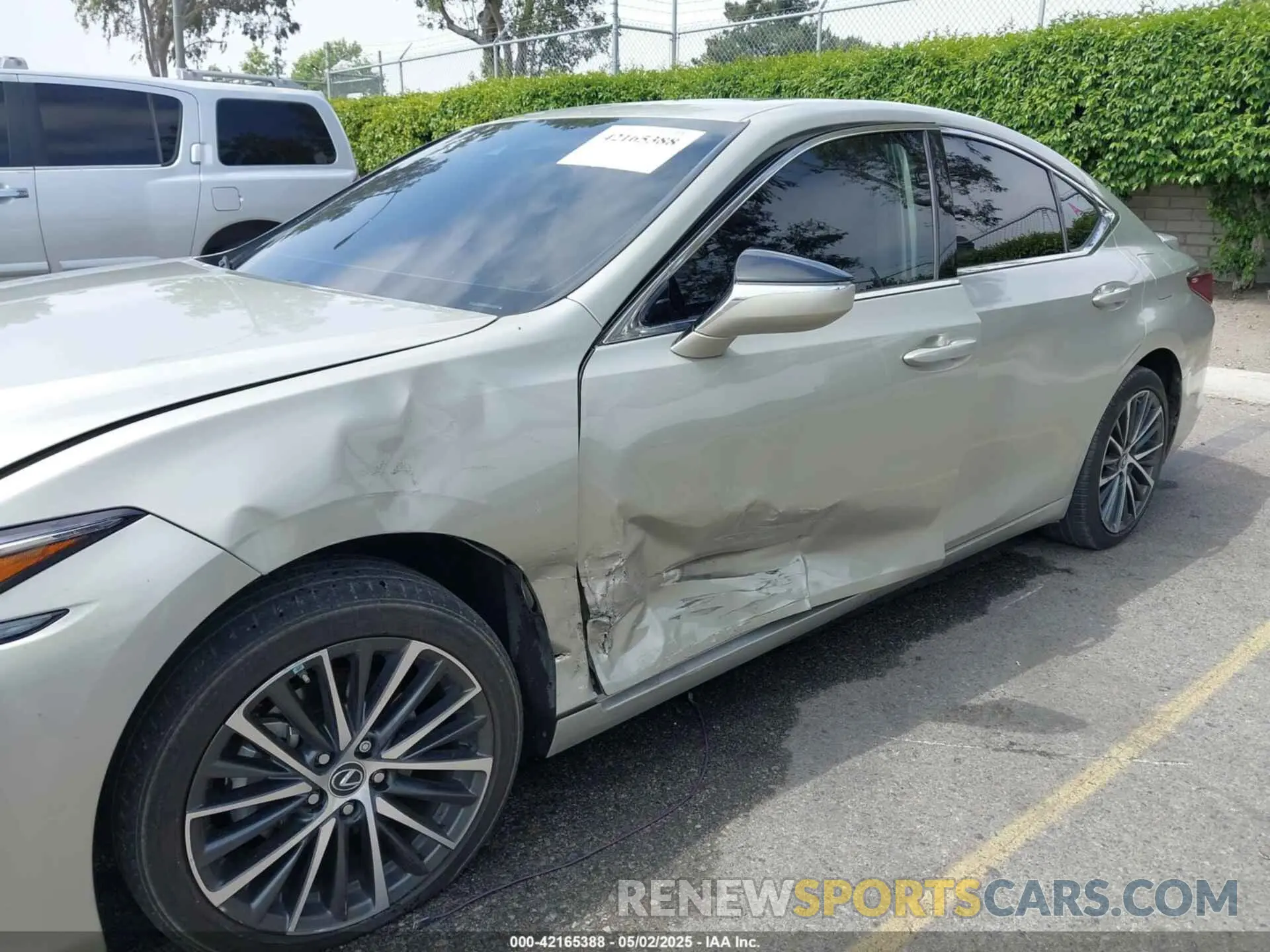 6 fotografías del automóvil dañado 58ADA1C11PU031239 LEXUS ES 300H 2023
