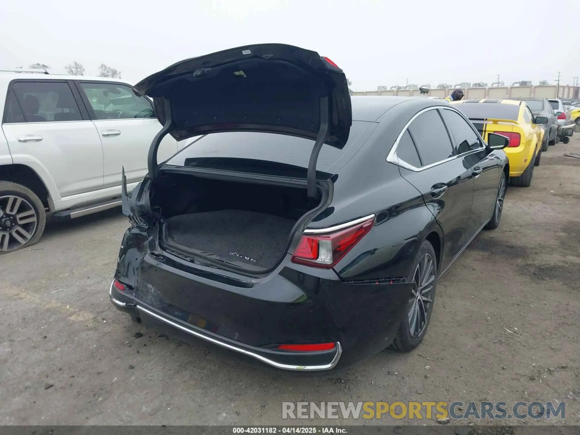 4 fotografías del automóvil dañado 58ADA1C16PU029969 LEXUS ES 300H 2023