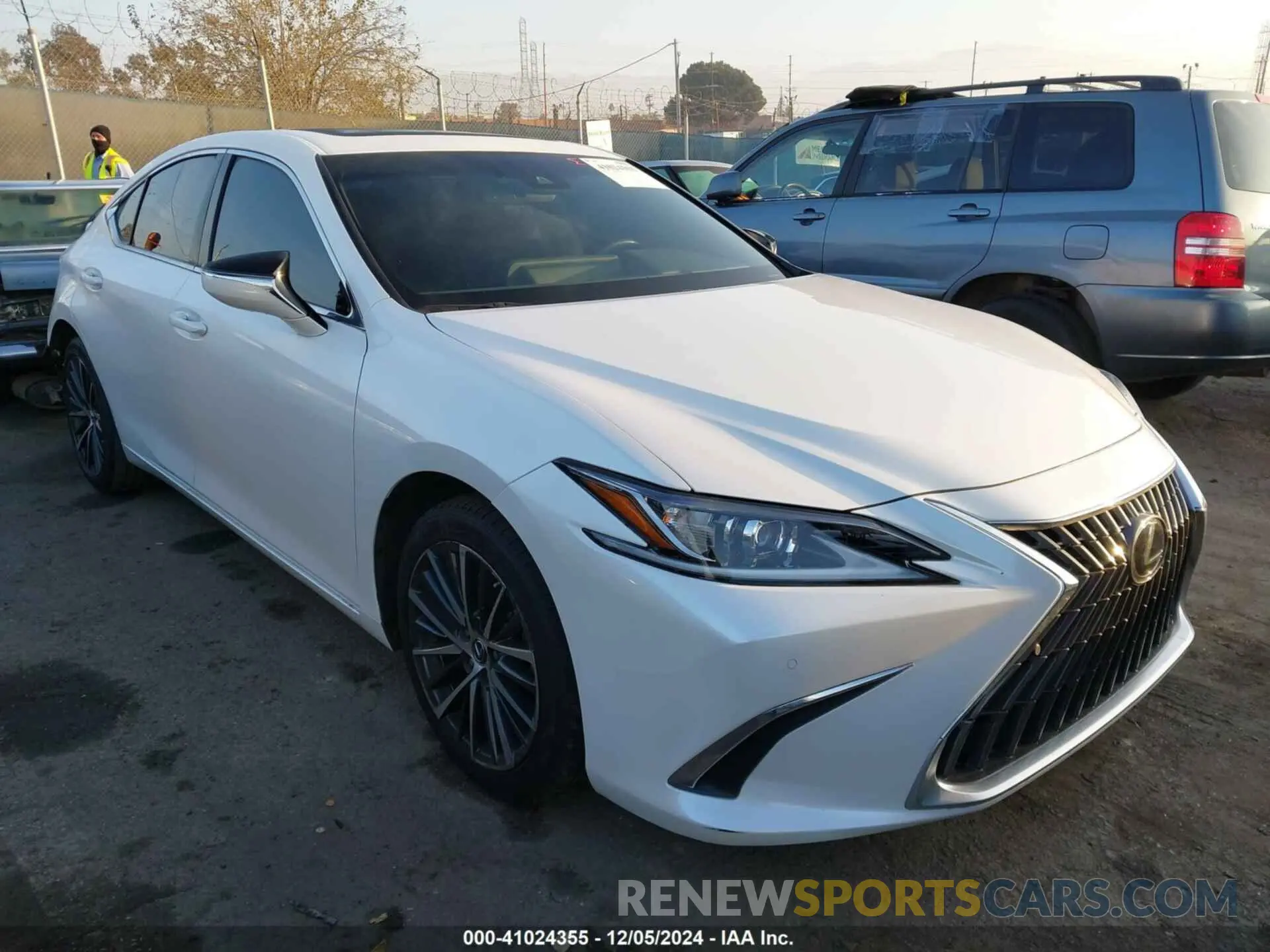 1 fotografías del automóvil dañado 58ADA1C1XPU027710 LEXUS ES 300H 2023