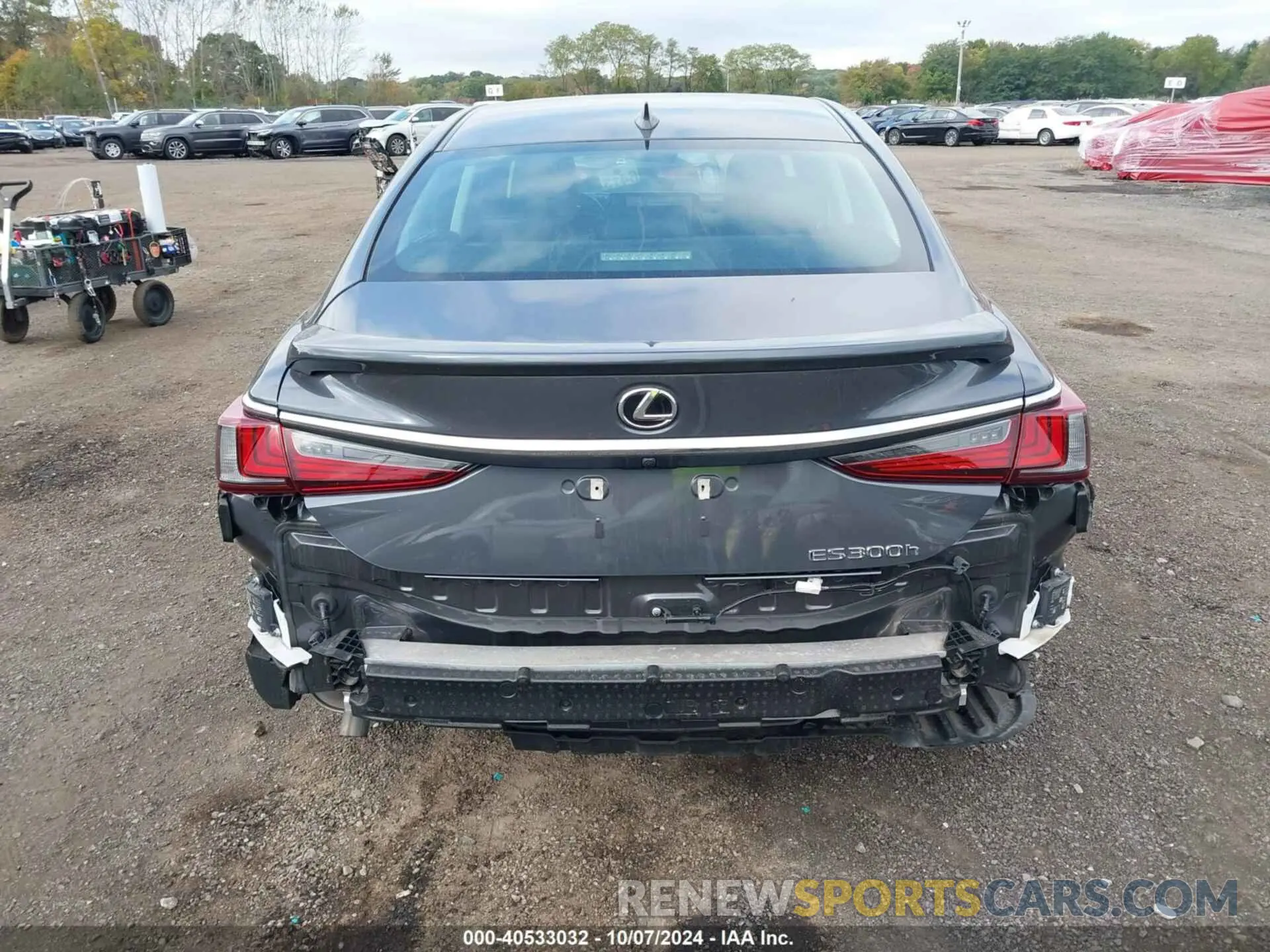 17 fotografías del automóvil dañado 58AFA1C18PU031442 LEXUS ES 300H 2023