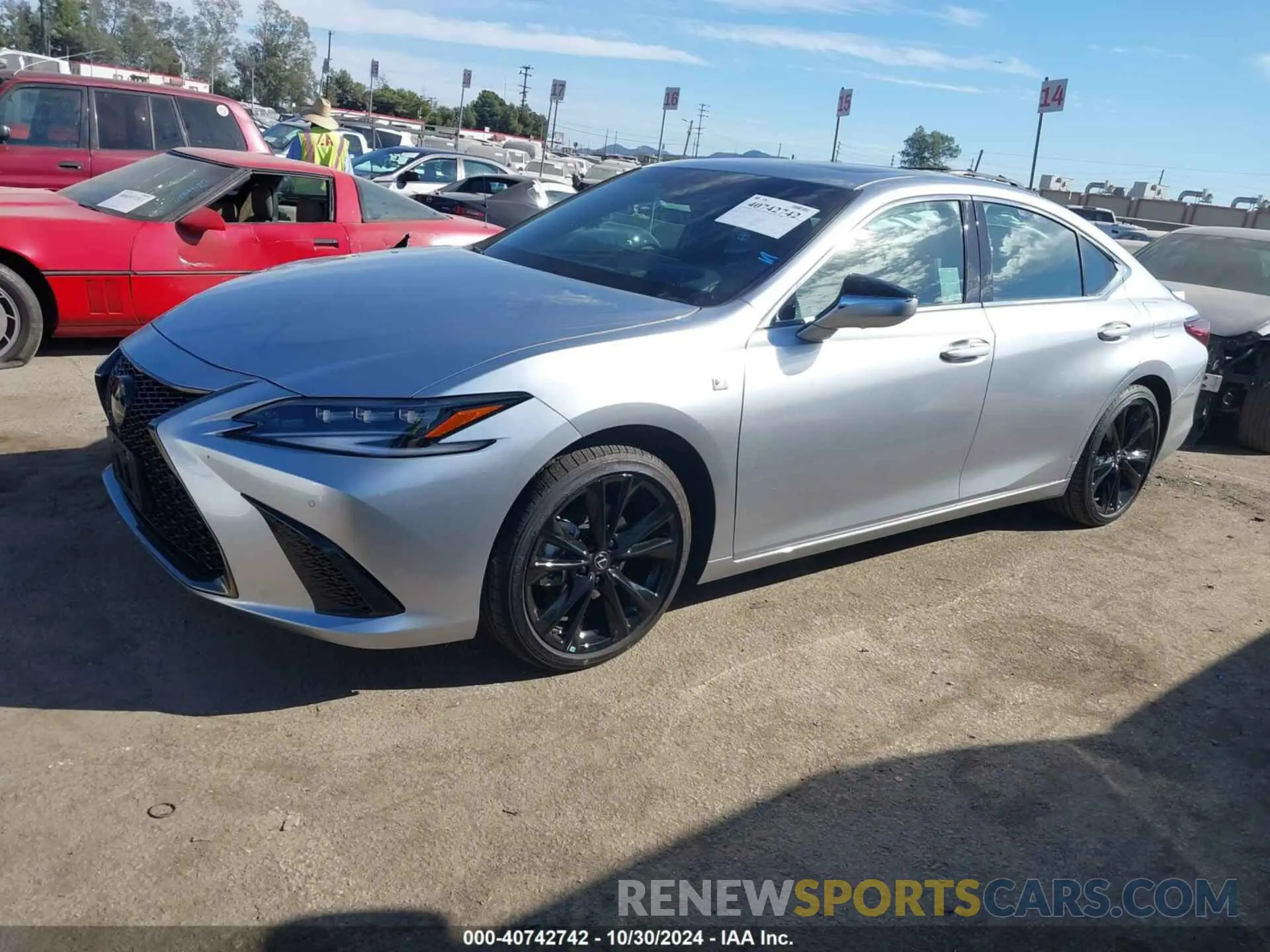 2 fotografías del automóvil dañado 58ABA1C15RU040035 LEXUS ES 300H 2024