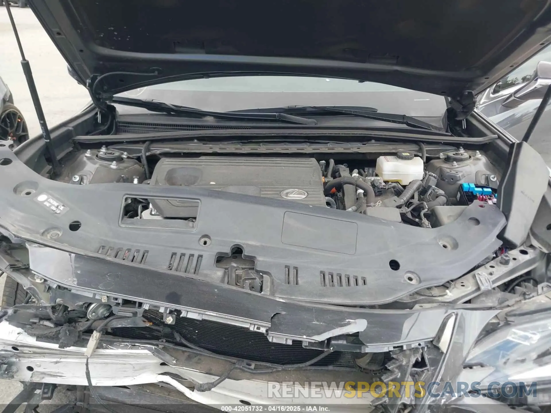 10 fotografías del automóvil dañado 58ABA1C18RU039512 LEXUS ES 300H 2024