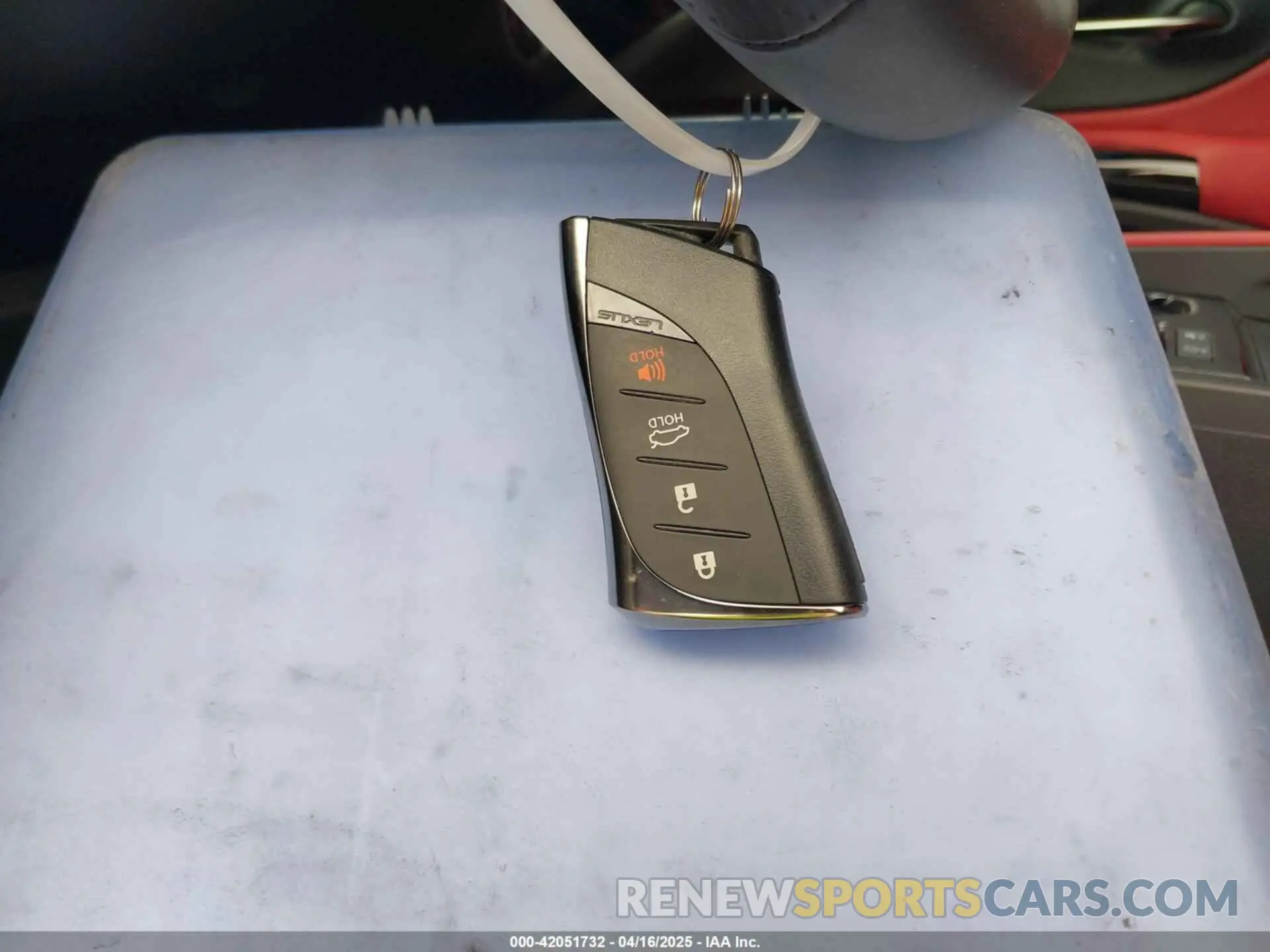11 fotografías del automóvil dañado 58ABA1C18RU039512 LEXUS ES 300H 2024