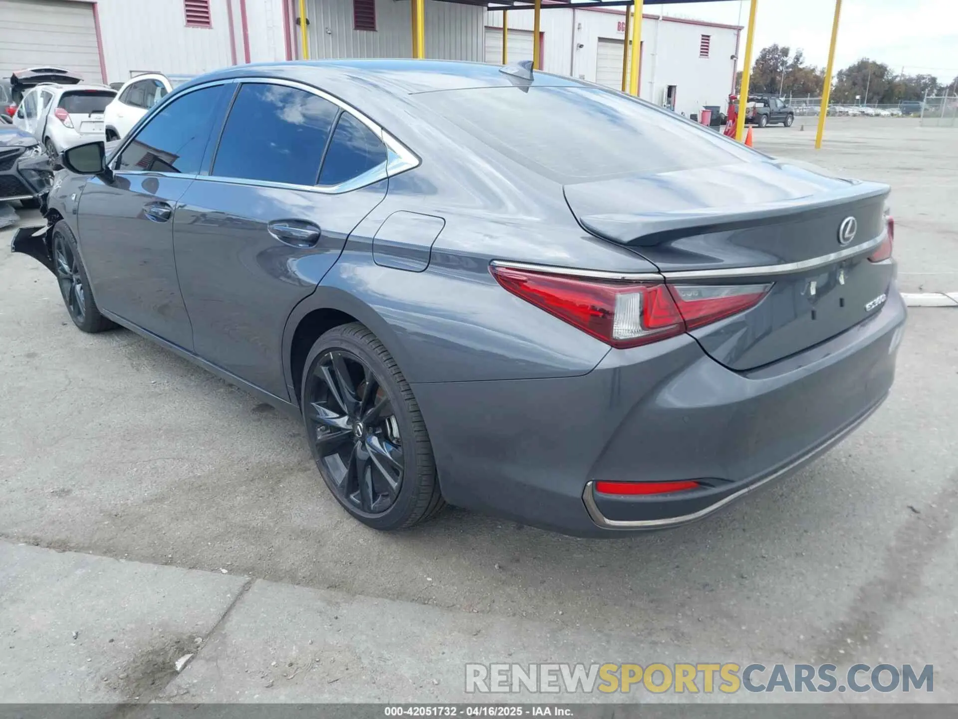 3 fotografías del automóvil dañado 58ABA1C18RU039512 LEXUS ES 300H 2024