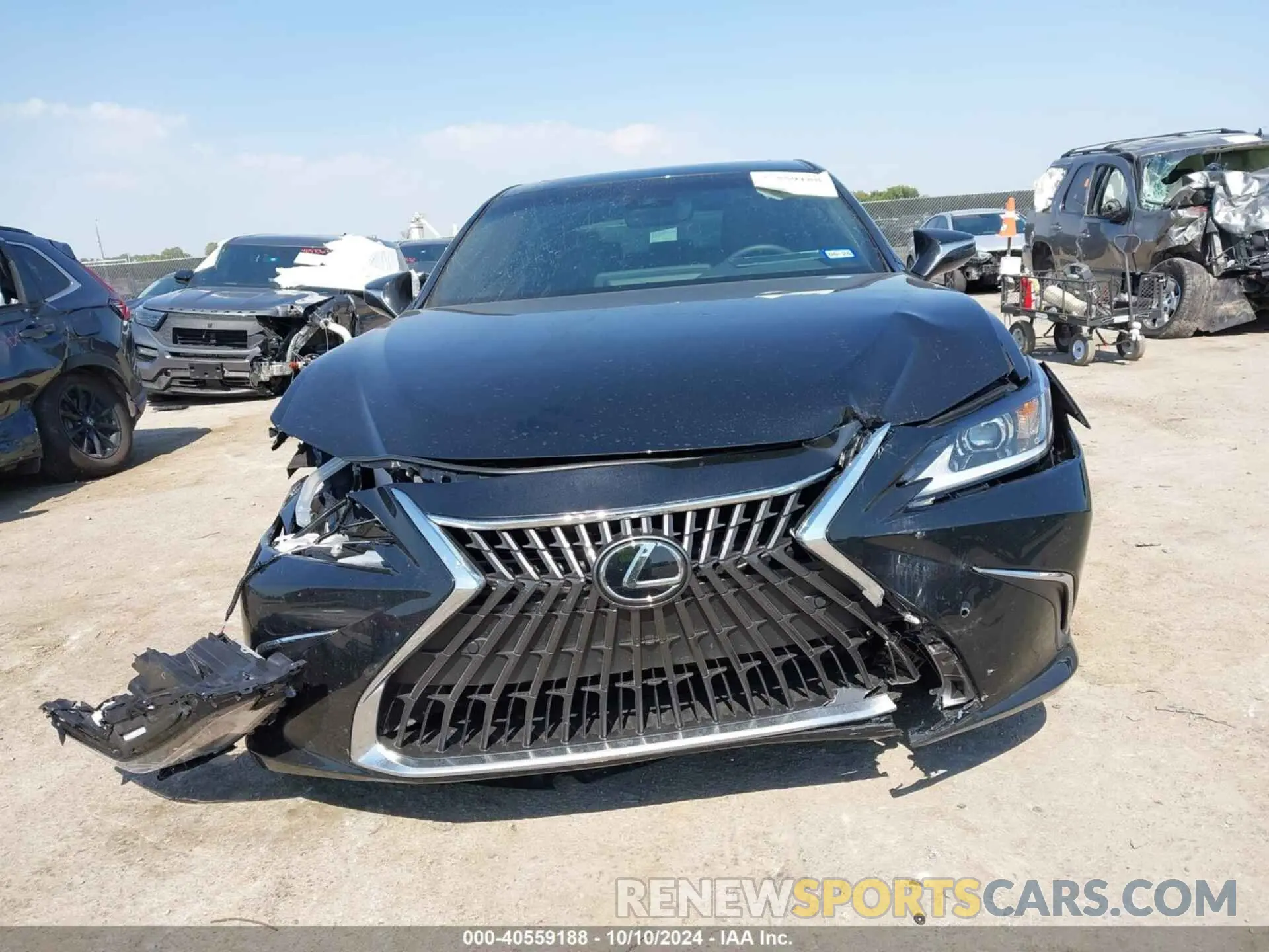 12 fotografías del automóvil dañado 58ADA1C10RU048522 LEXUS ES 300H 2024
