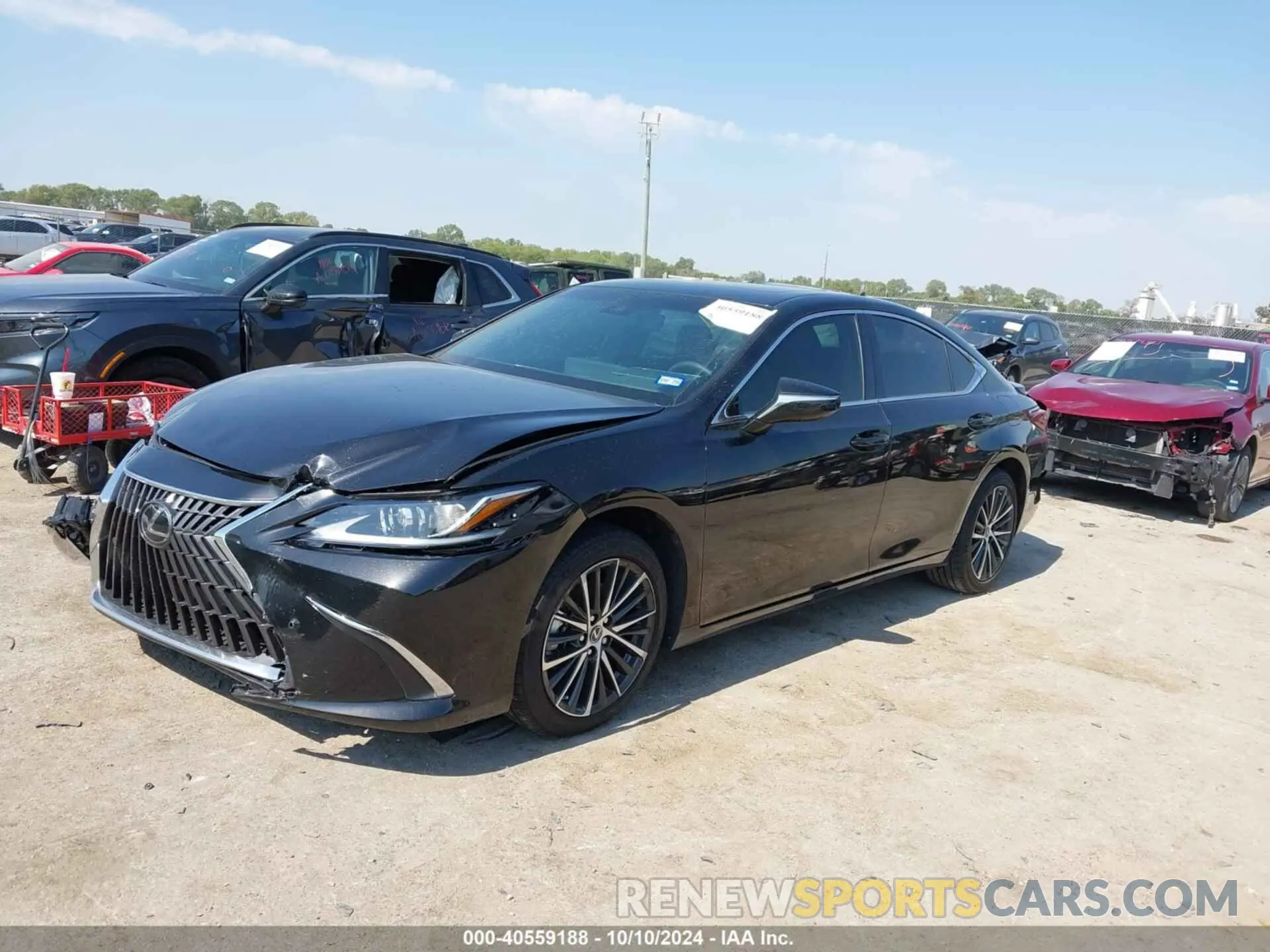 2 fotografías del automóvil dañado 58ADA1C10RU048522 LEXUS ES 300H 2024