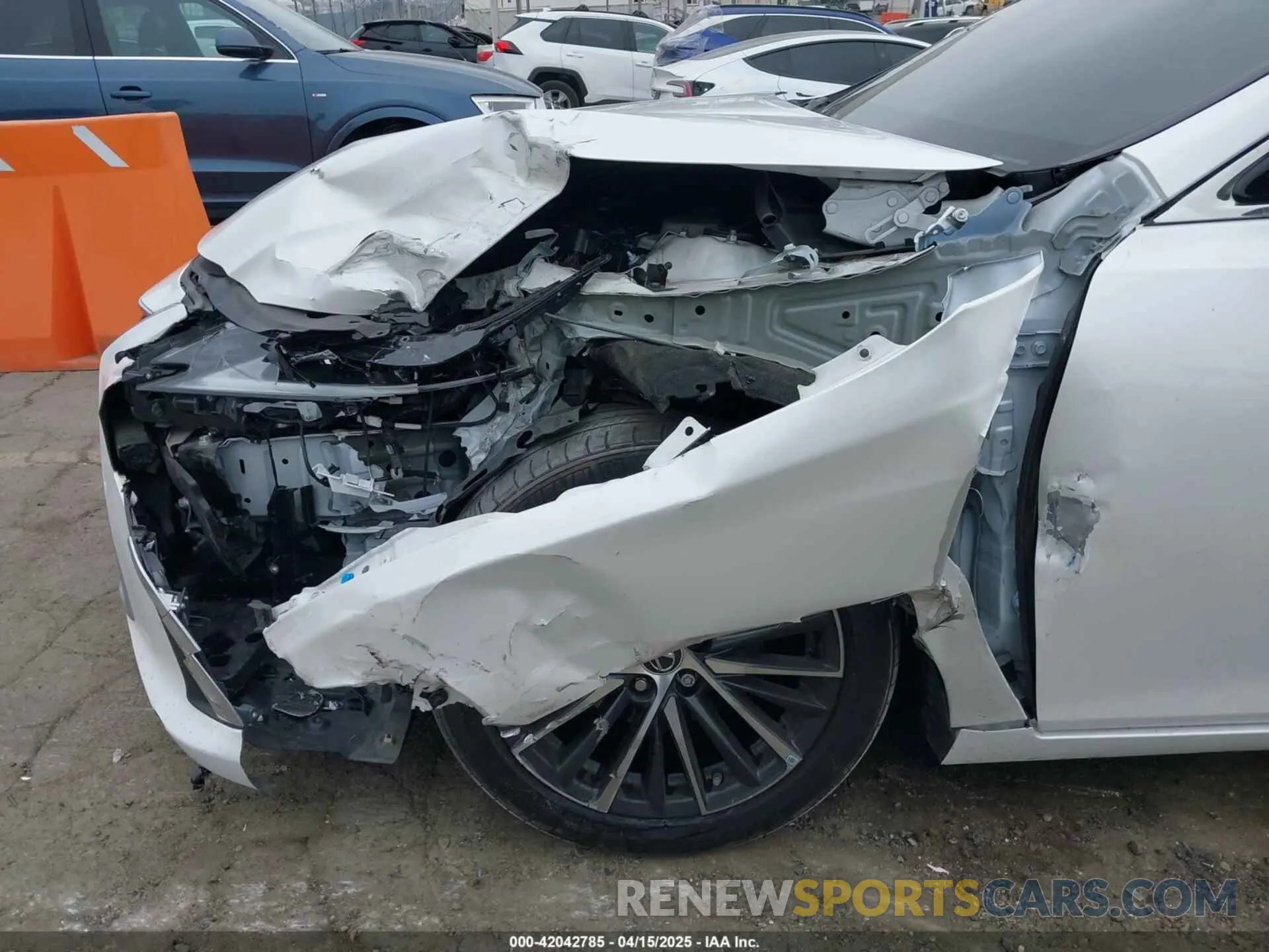 6 fotografías del automóvil dañado 58ADA1C13RU041919 LEXUS ES 300H 2024