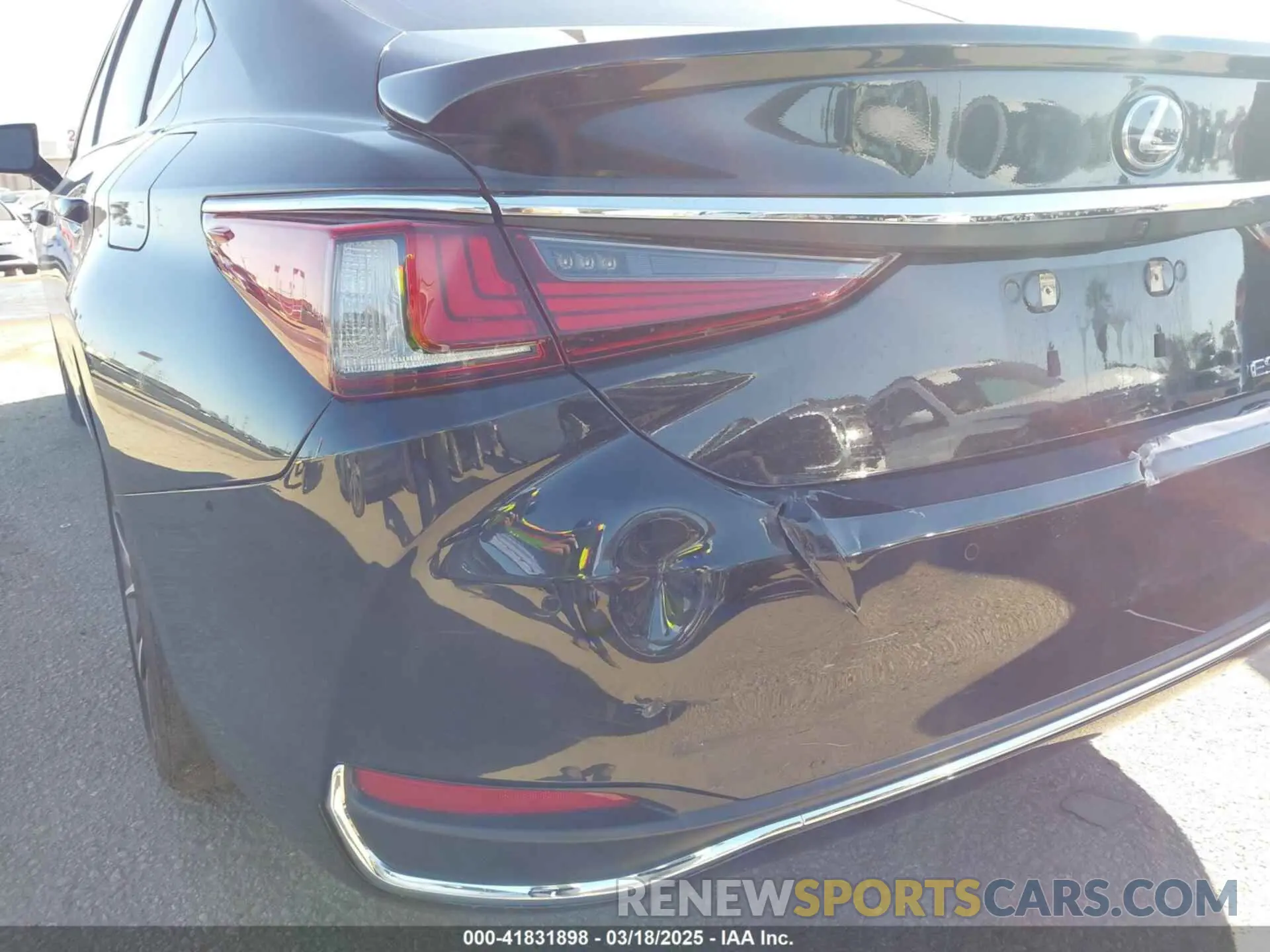 21 fotografías del automóvil dañado 58ADA1C14RU037023 LEXUS ES 300H 2024