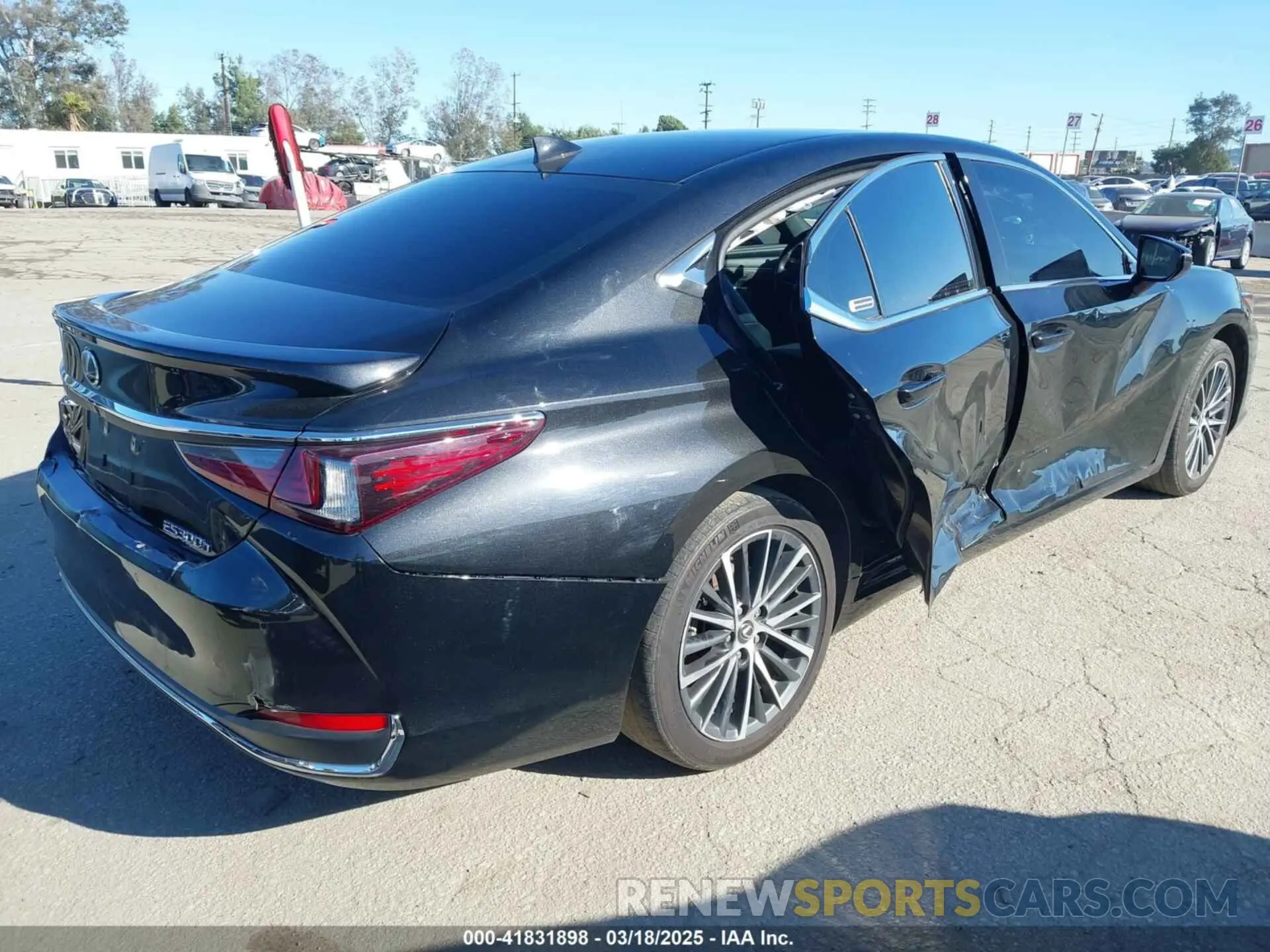 4 fotografías del automóvil dañado 58ADA1C14RU037023 LEXUS ES 300H 2024