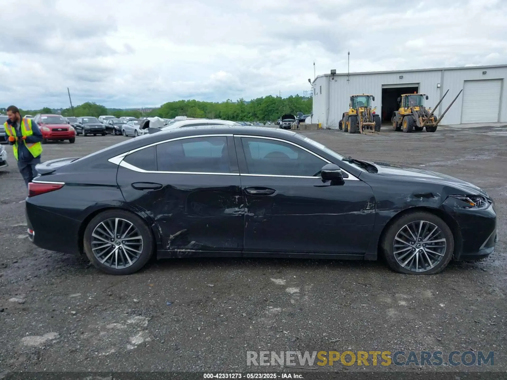 12 fotografías del automóvil dañado 58ADA1C15RU037967 LEXUS ES 300H 2024