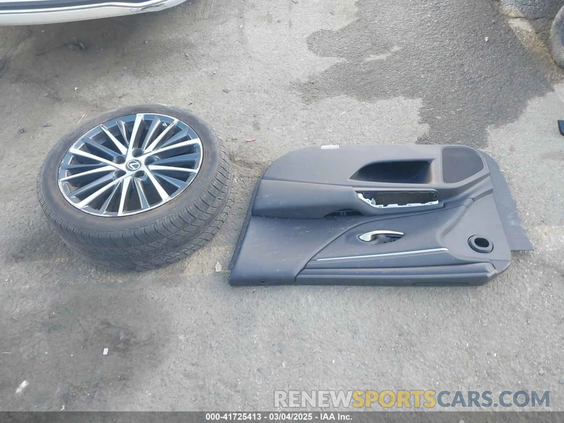 12 fotografías del automóvil dañado 58ADA1C15RU039394 LEXUS ES 300H 2024