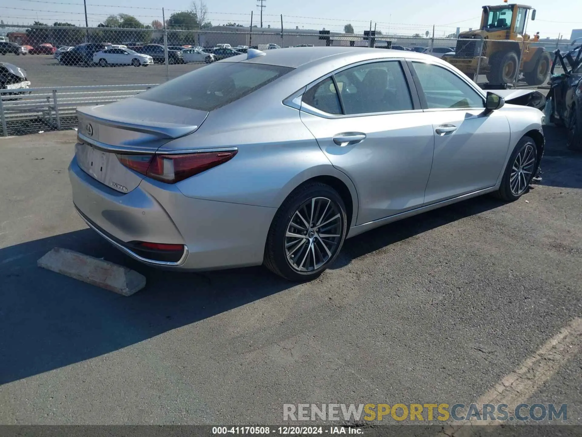 4 fotografías del automóvil dañado 58ADA1C15RU041470 LEXUS ES 300H 2024