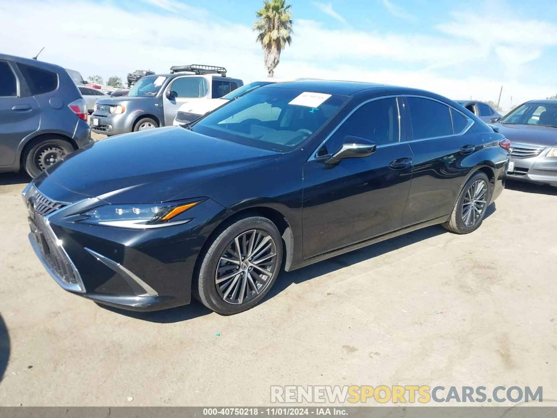 2 fotografías del automóvil dañado 58ADA1C15RU053988 LEXUS ES 300H 2024