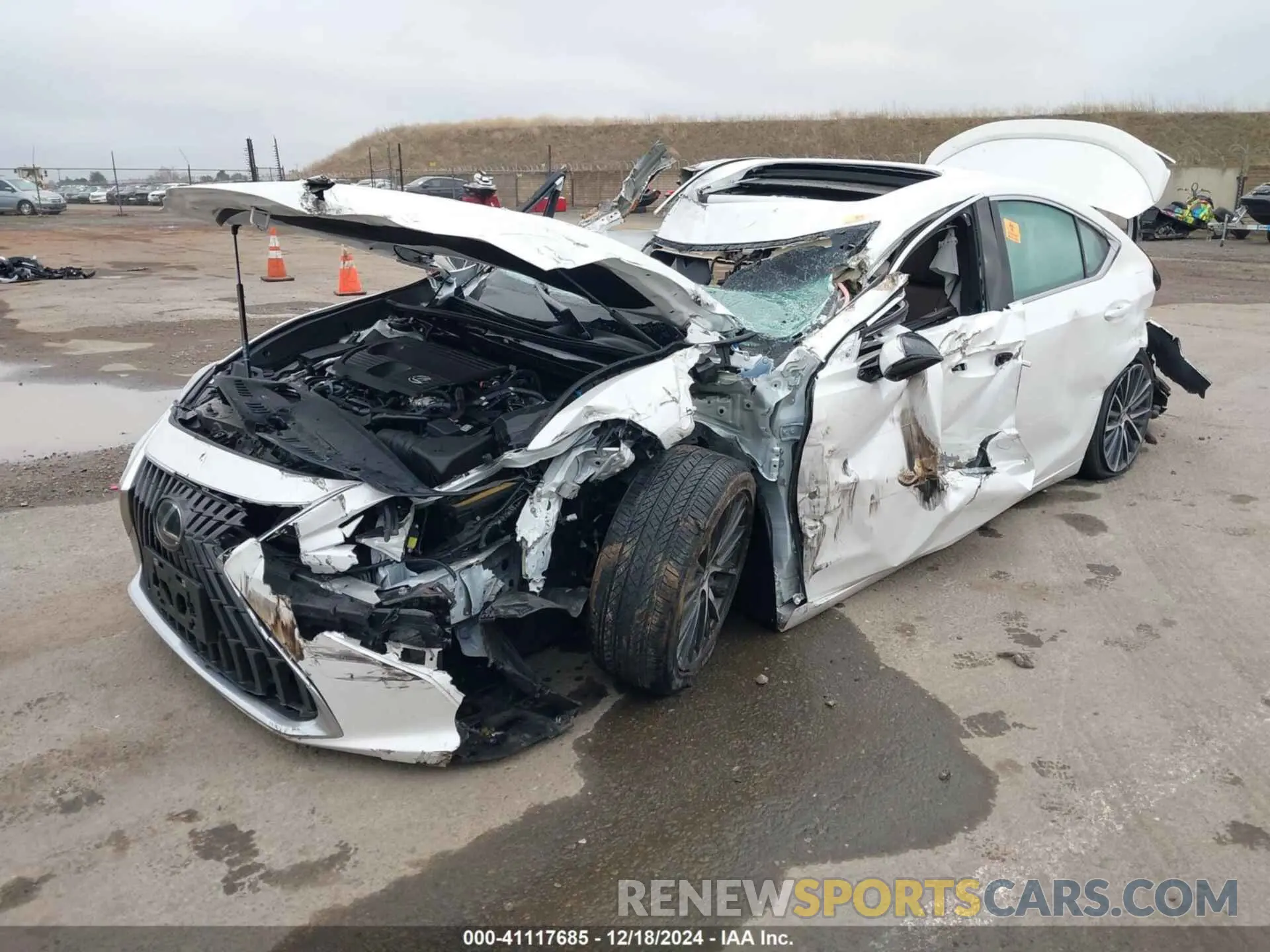 2 fotografías del automóvil dañado 58ADA1C17RU039199 LEXUS ES 300H 2024