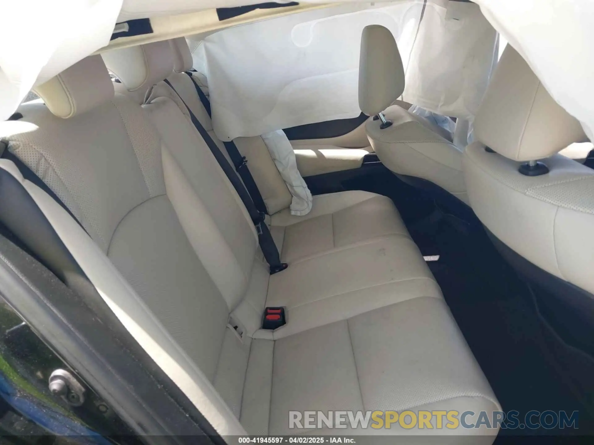 8 fotografías del automóvil dañado 58ADA1C17RU043866 LEXUS ES 300H 2024