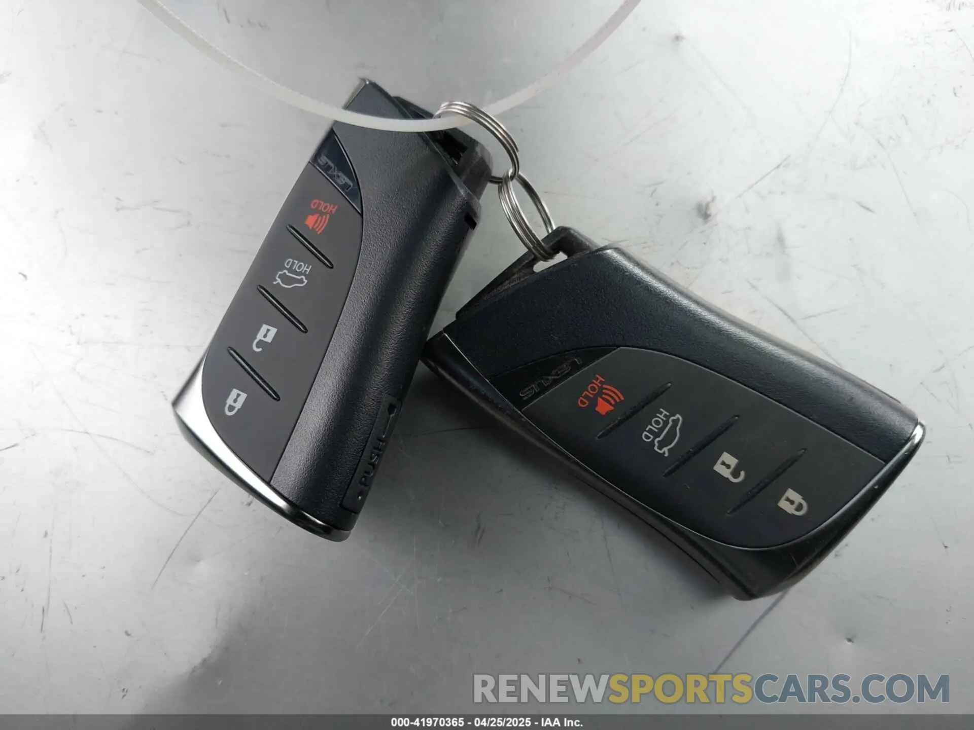 11 fotografías del automóvil dañado 58ADA1C18RU047988 LEXUS ES 300H 2024