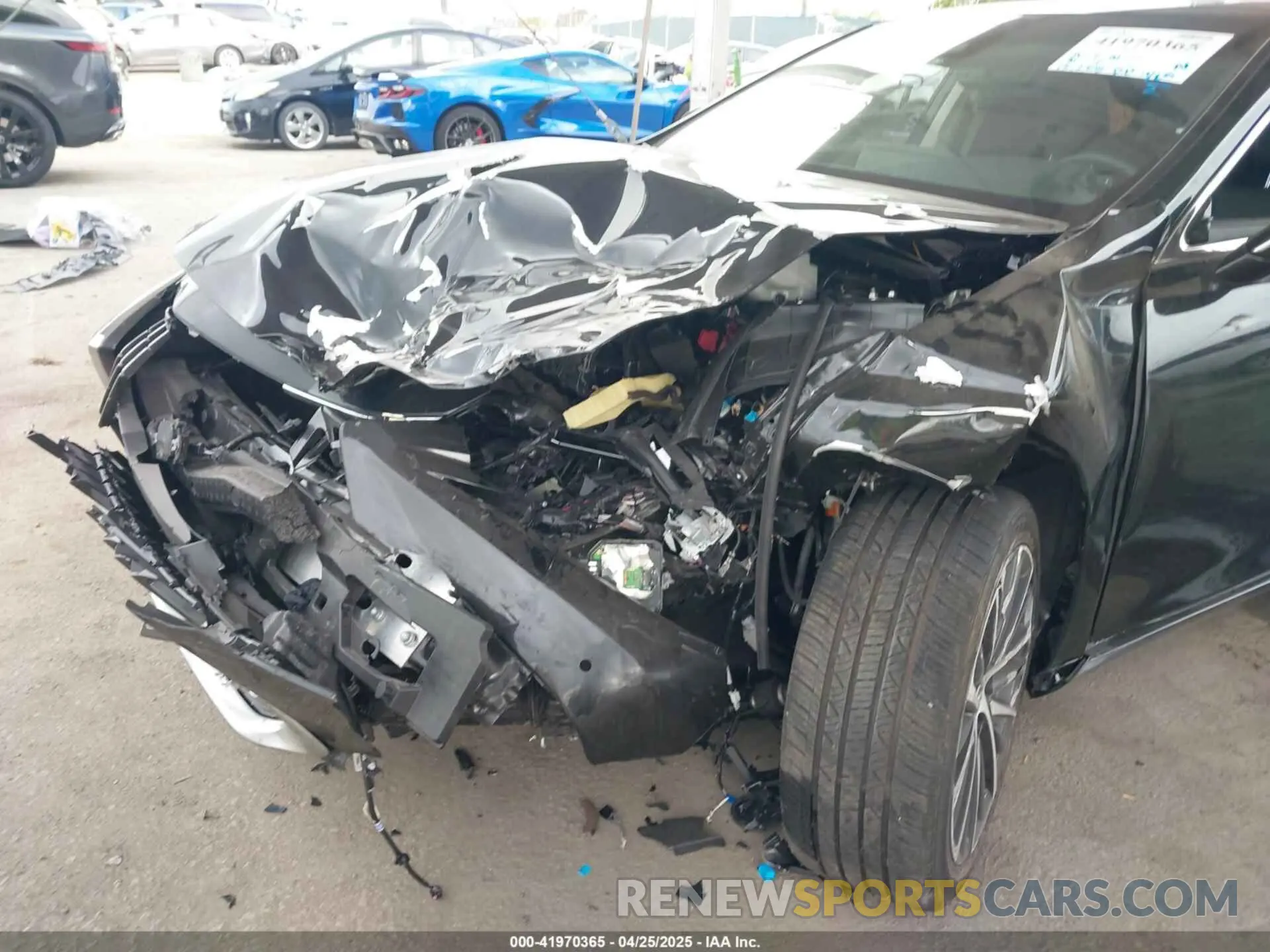 19 fotografías del automóvil dañado 58ADA1C18RU047988 LEXUS ES 300H 2024