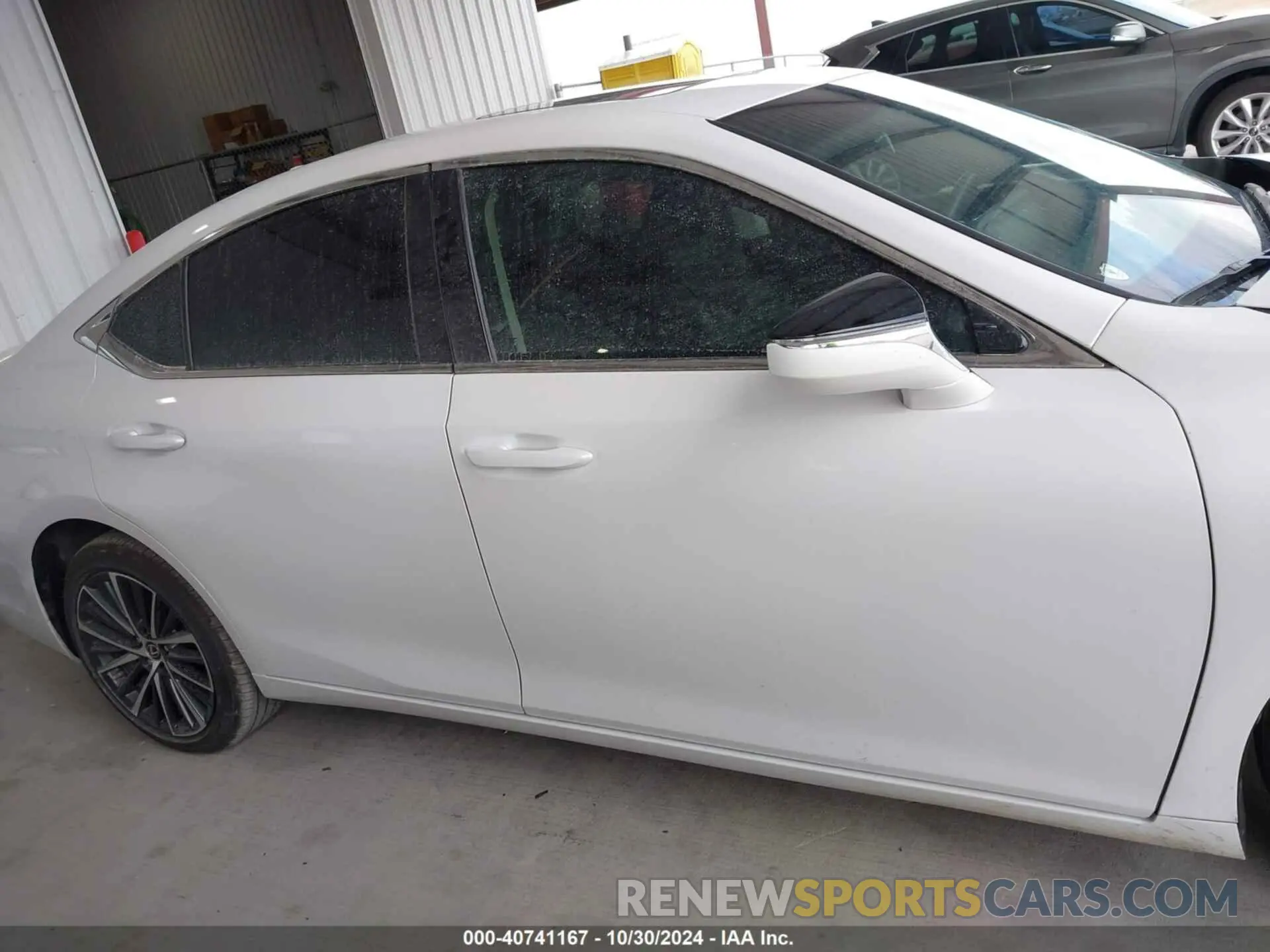 13 fotografías del automóvil dañado 58ADA1C19RU047837 LEXUS ES 300H 2024