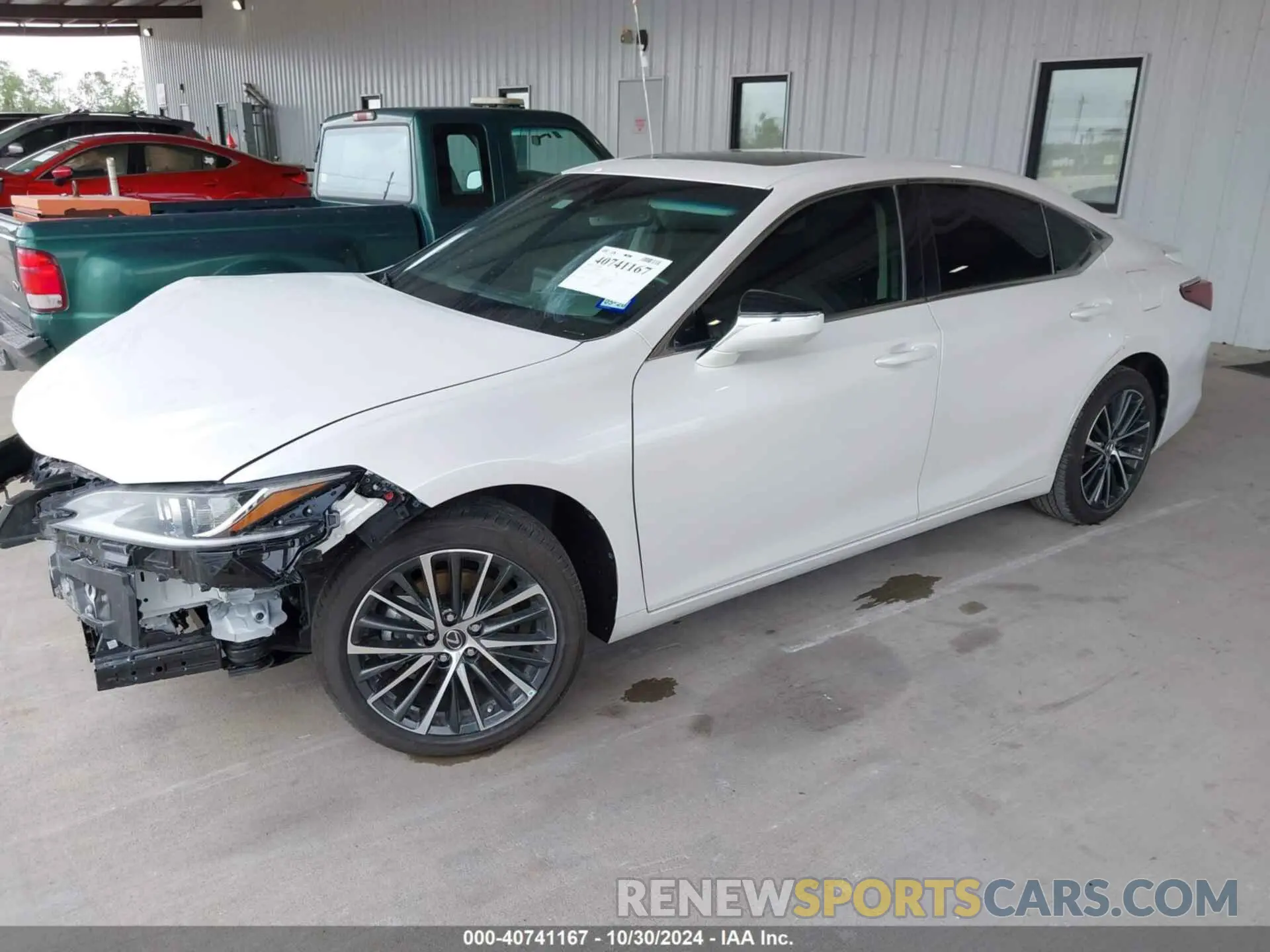 2 fotografías del automóvil dañado 58ADA1C19RU047837 LEXUS ES 300H 2024