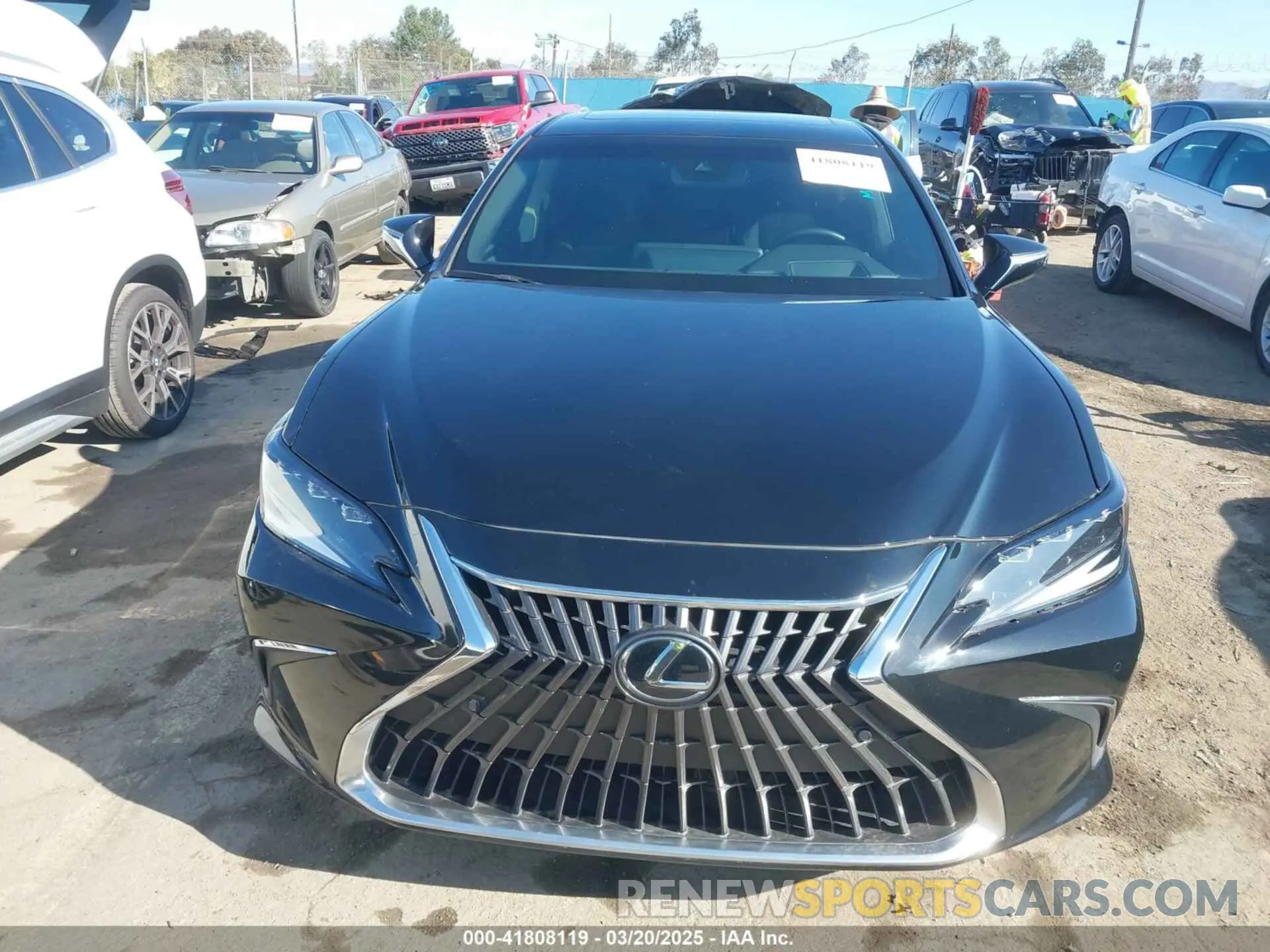 12 fotografías del automóvil dañado 58ADA1C1XRU041495 LEXUS ES 300H 2024