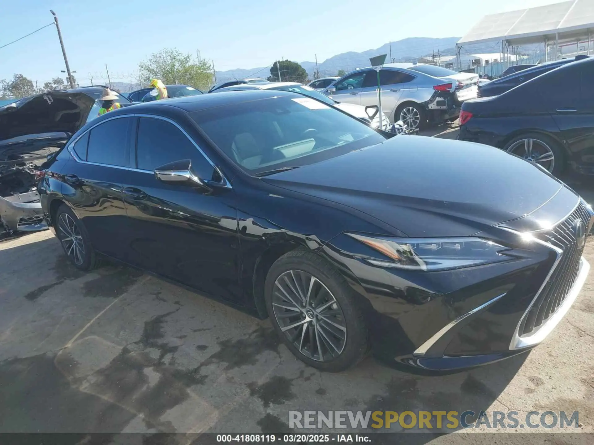 13 fotografías del automóvil dañado 58ADA1C1XRU041495 LEXUS ES 300H 2024