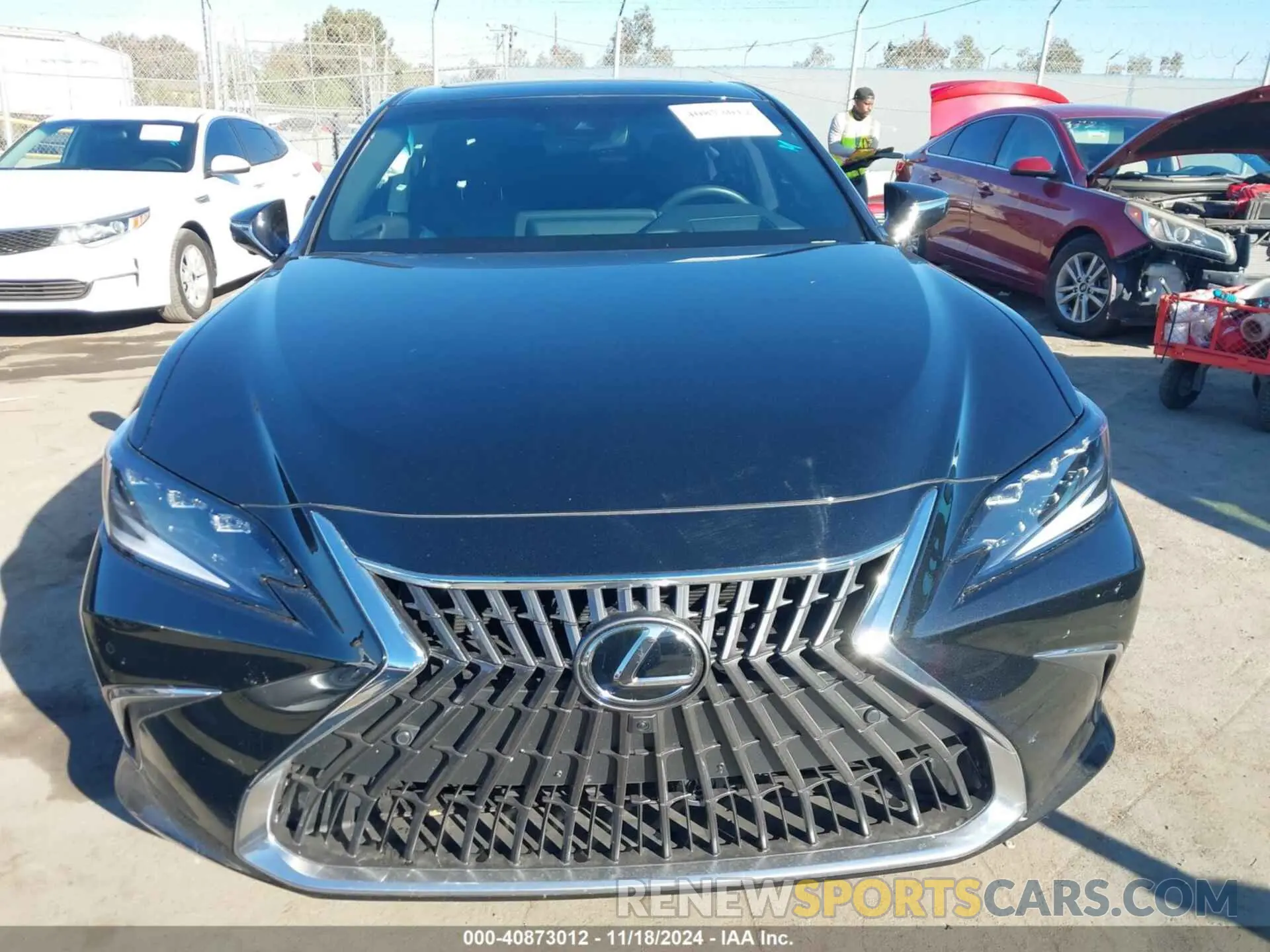 12 fotografías del automóvil dañado 58AEA1C1XRU045759 LEXUS ES 300H 2024