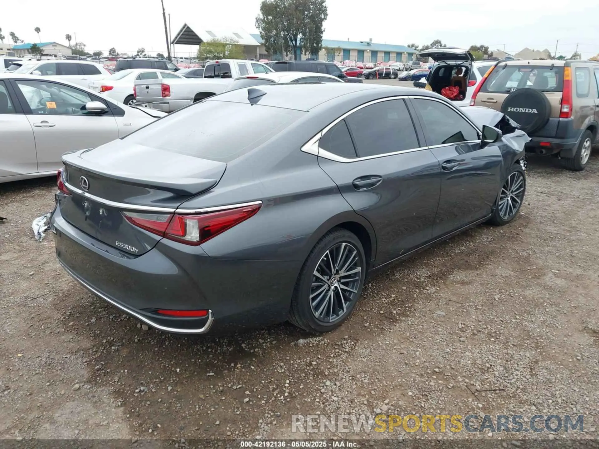 4 fotografías del automóvil dañado 58ADA1C10SU057257 LEXUS ES 300H 2025